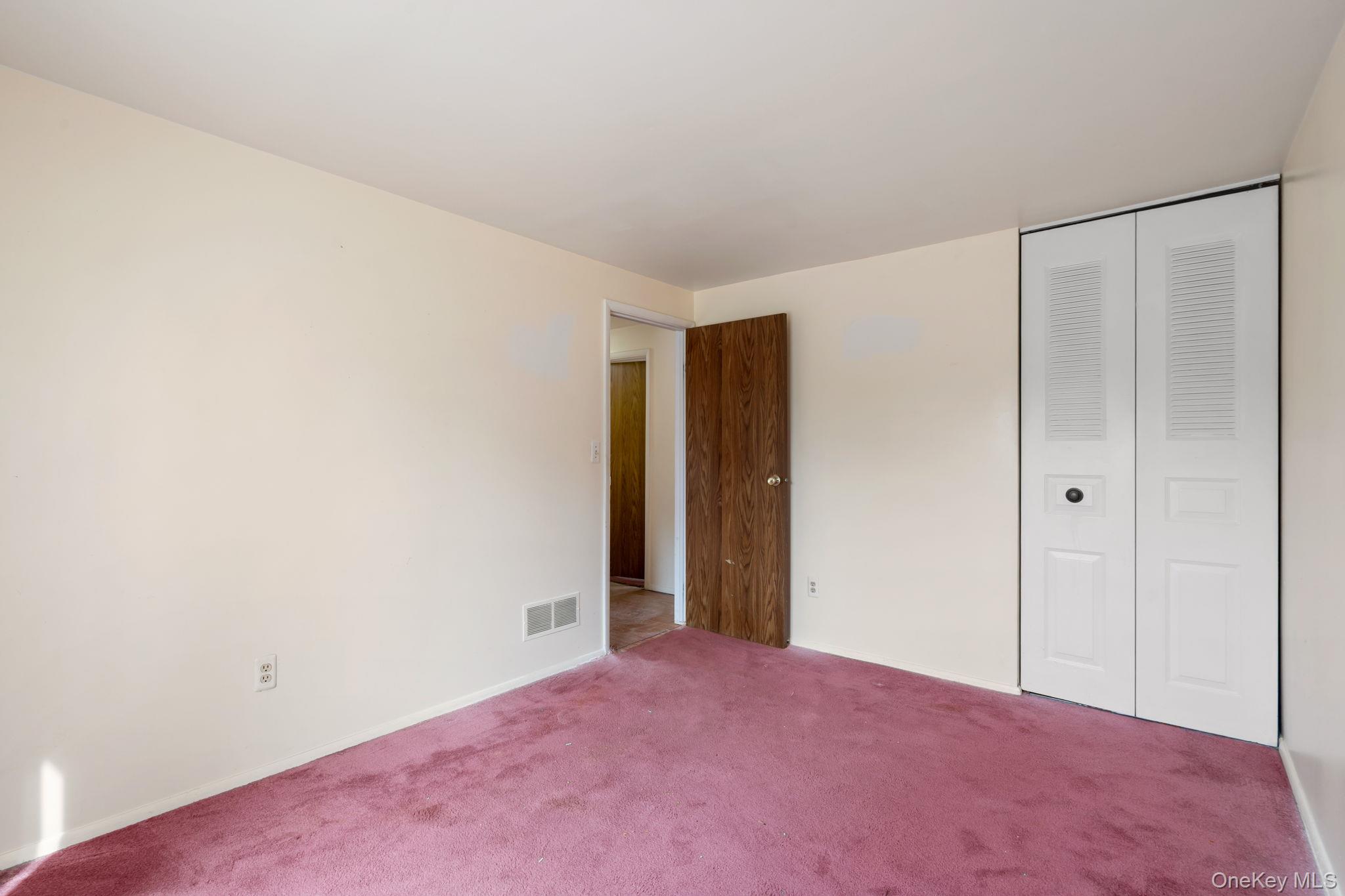 41 Iris Circle, Beacon, NY 12508