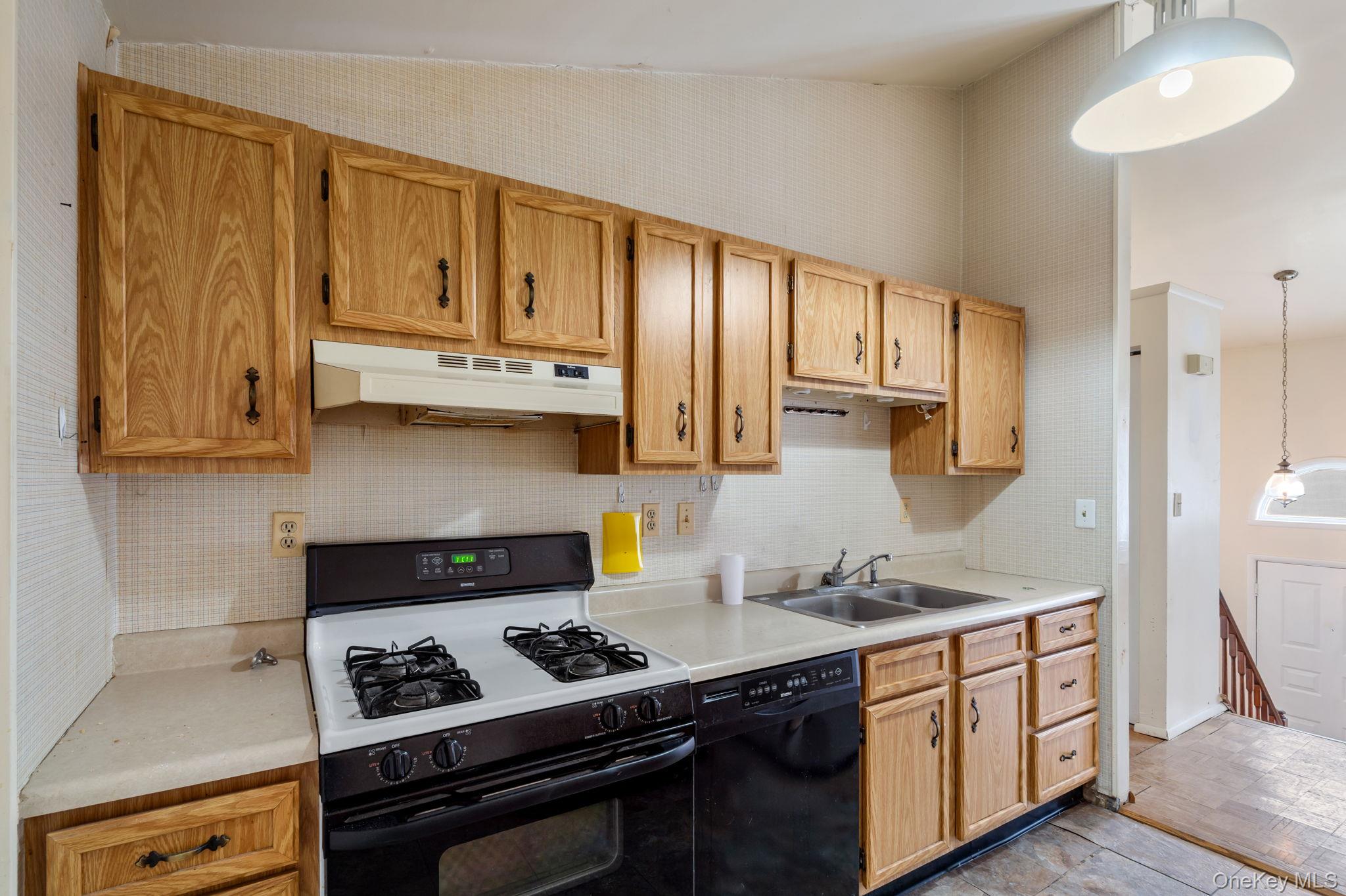 41 Iris Circle, Beacon, NY 12508