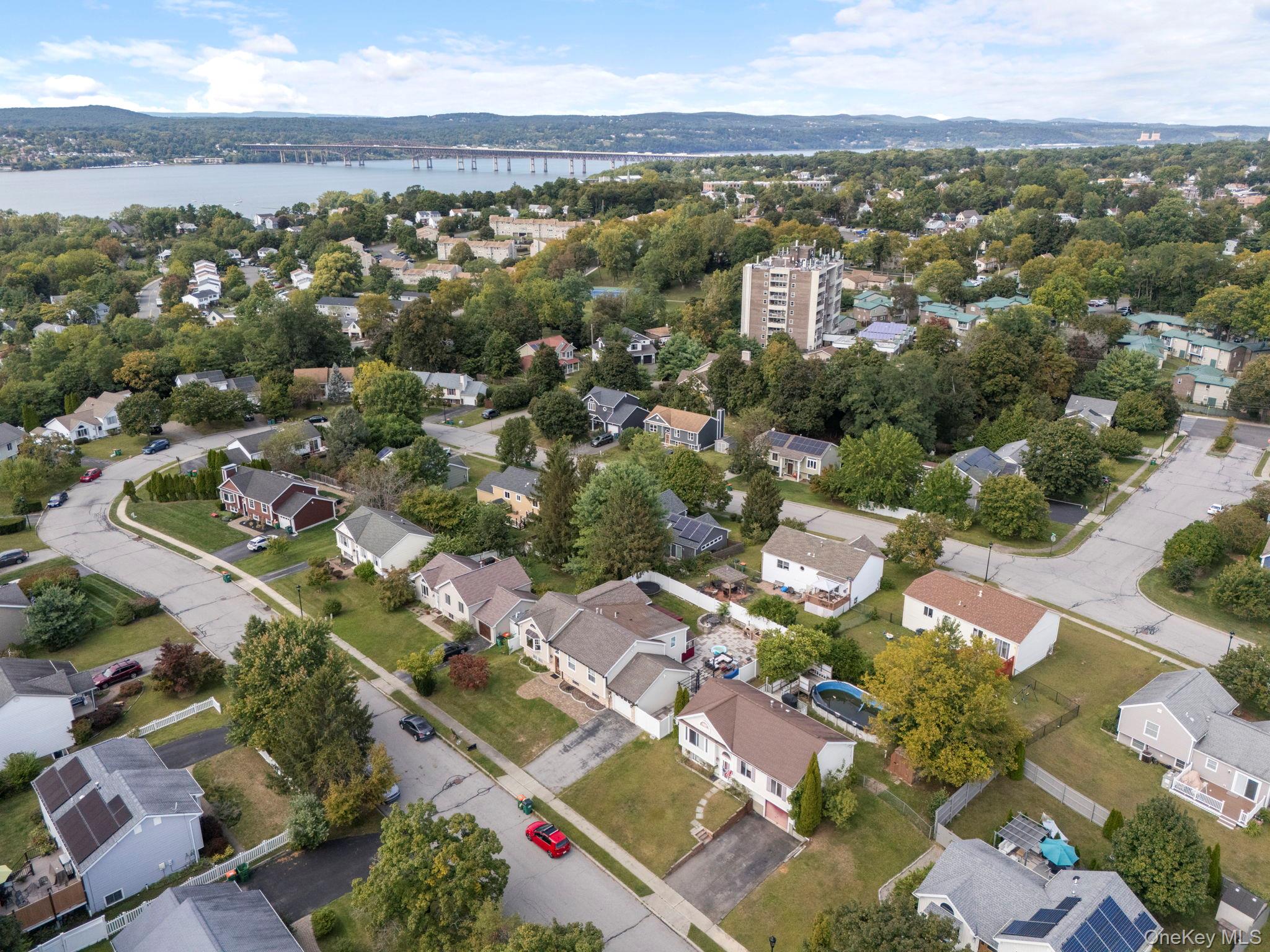 41 Iris Circle, Beacon, NY 12508