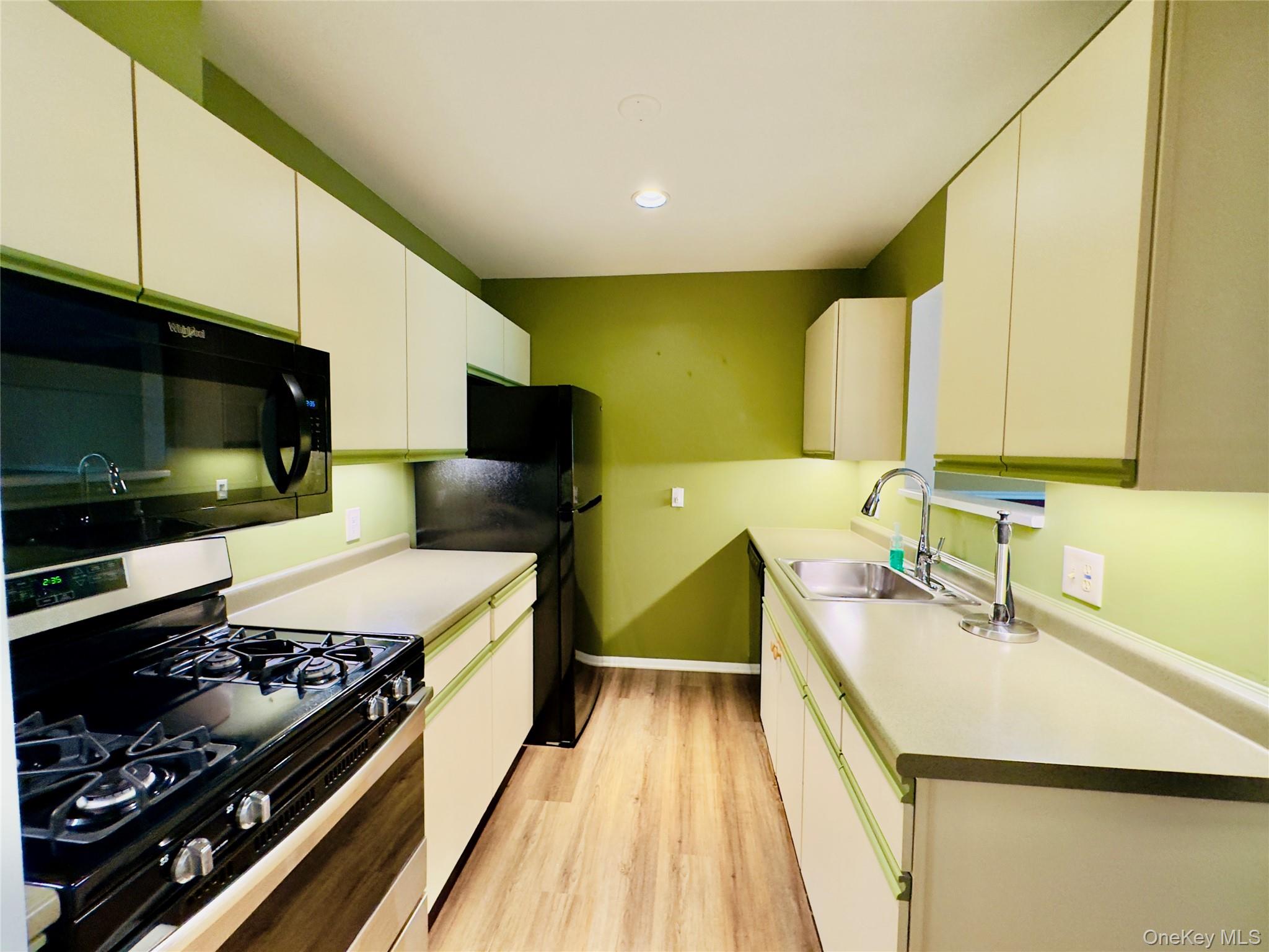 193 Deer Ct Drive, Middletown, NY 10940