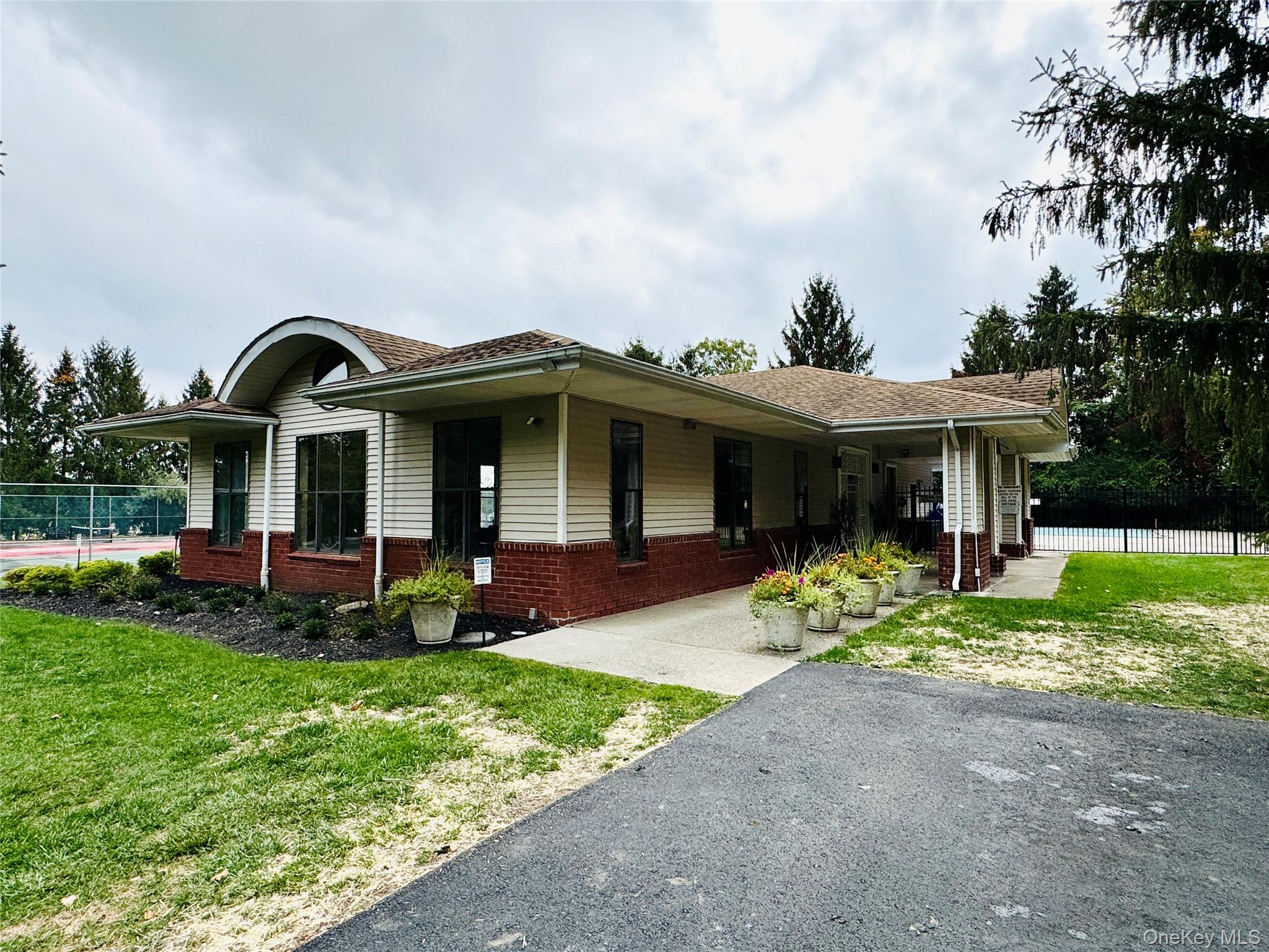 193 Deer Ct Drive, Middletown, NY 10940