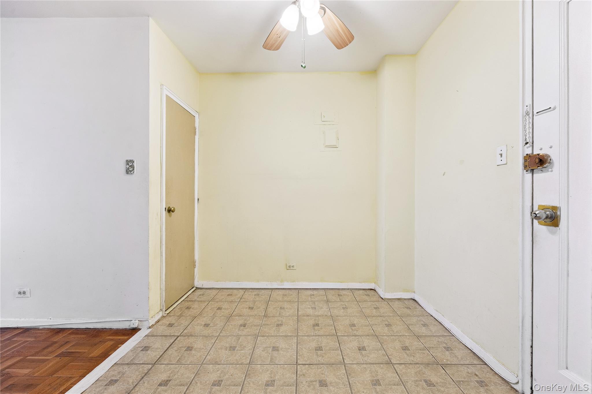 110-45 Queens Blvd # 807, Forest Hills, NY 11375