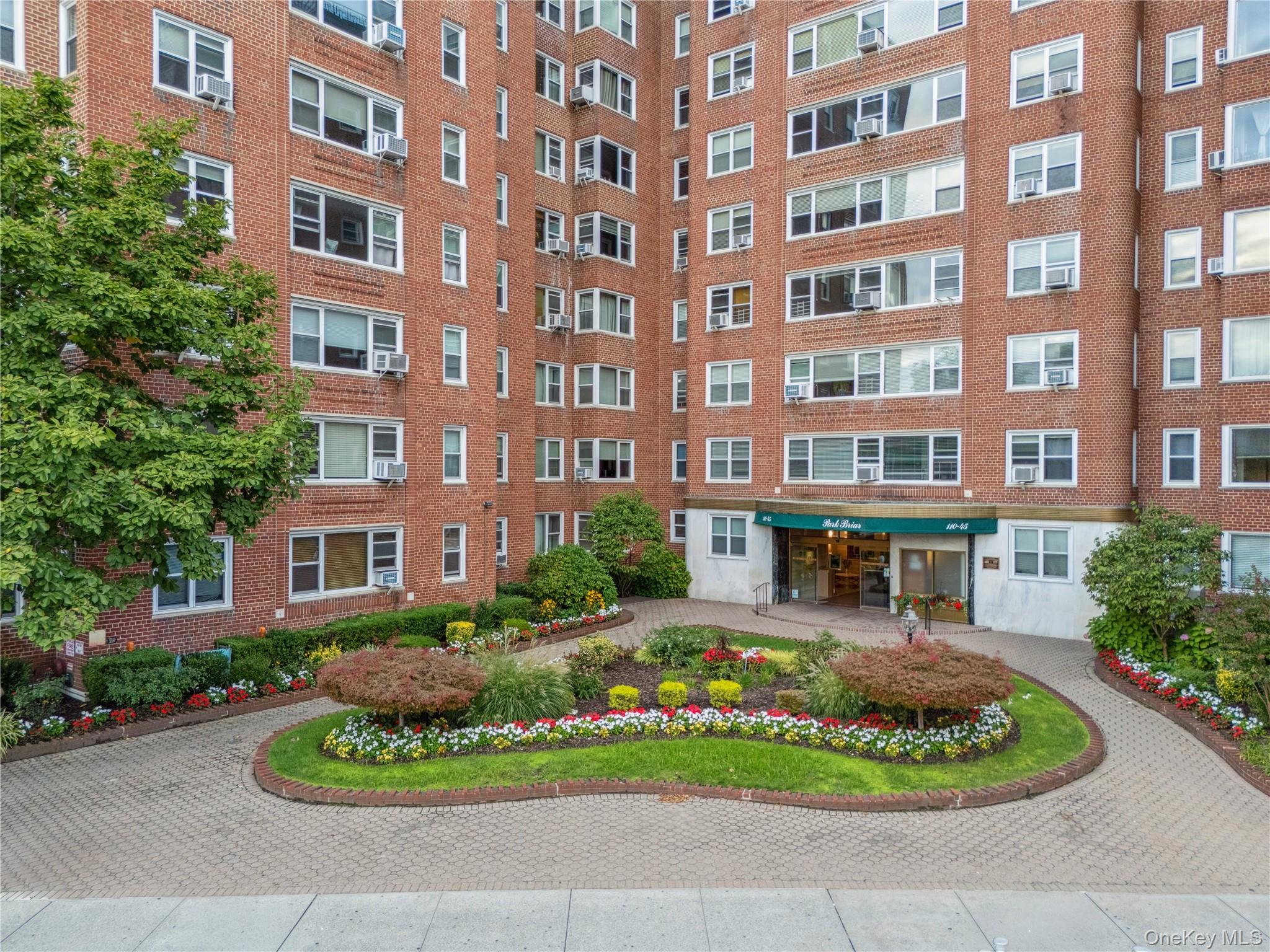 110-45 Queens Blvd # 807, Forest Hills, NY 11375