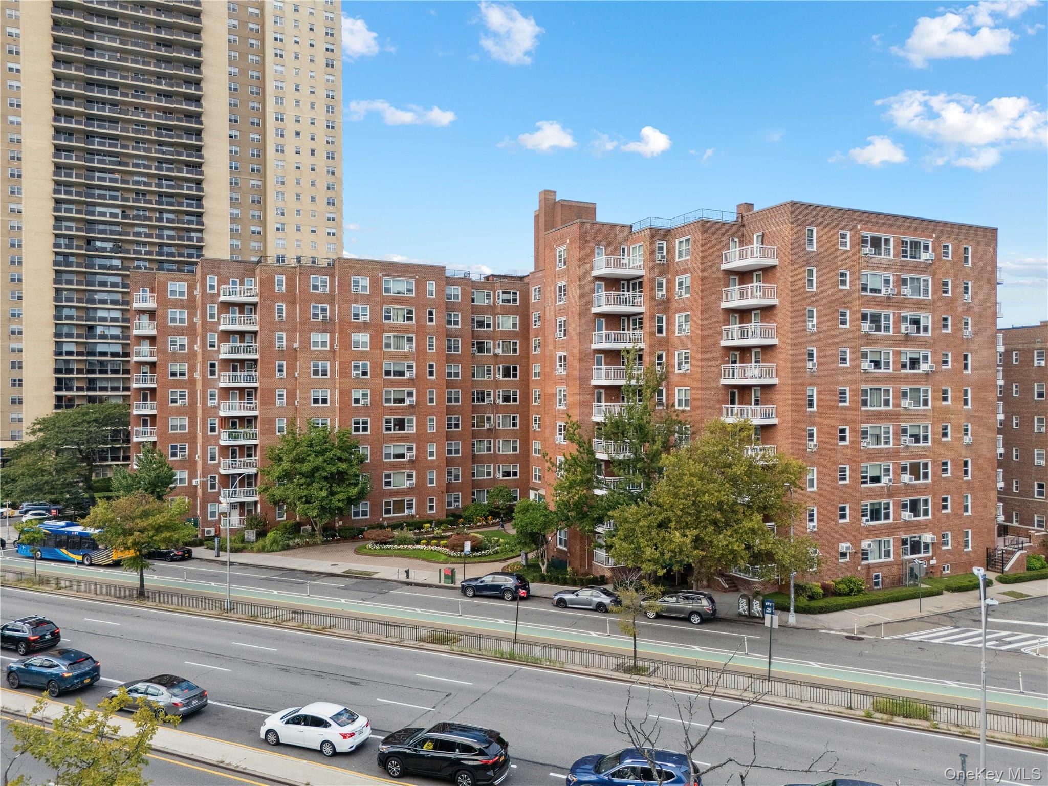 110-45 Queens Blvd # 807, Forest Hills, NY 11375