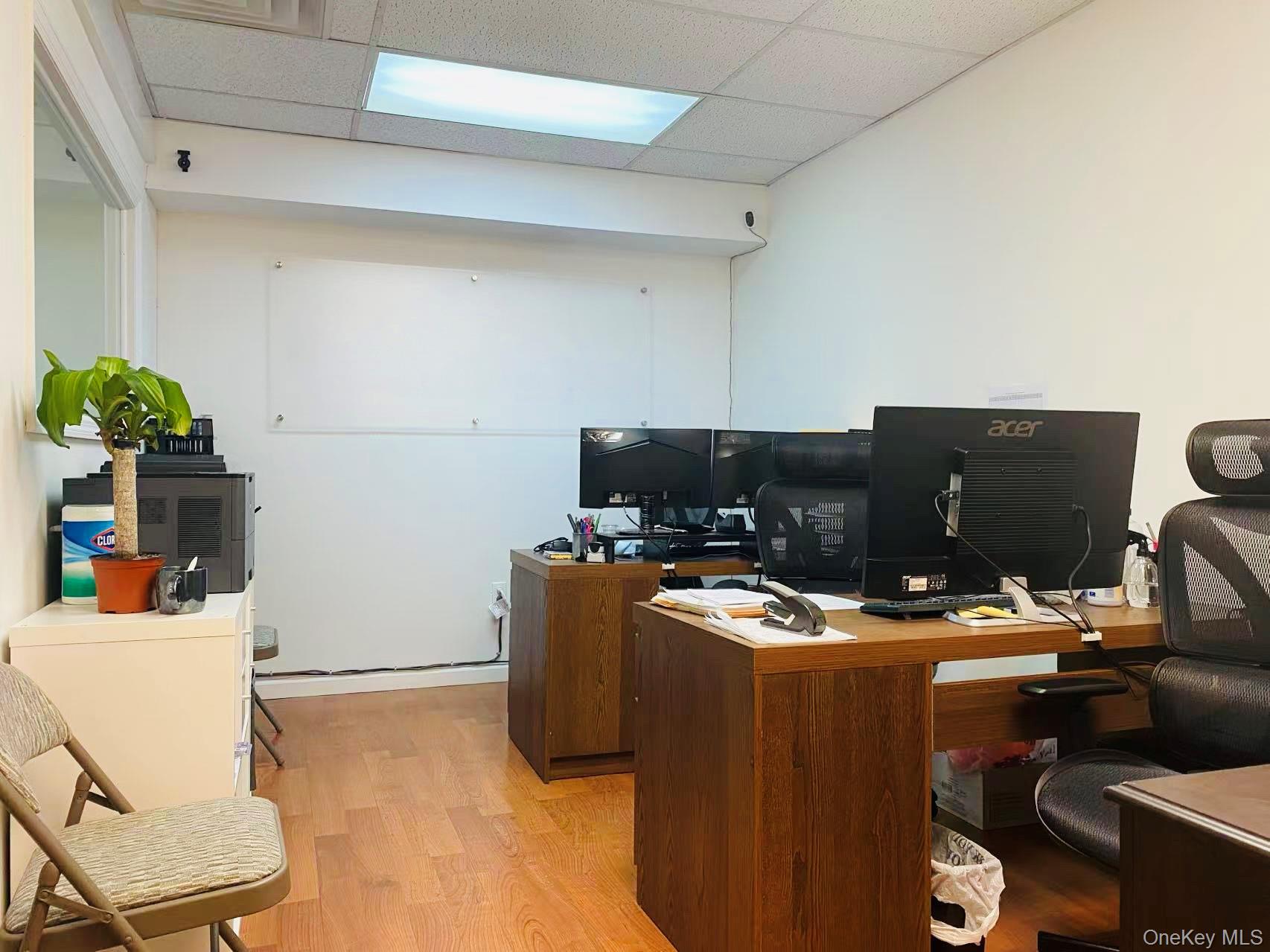 133 - 36 41st Road # 2G, Flushing, NY 11355