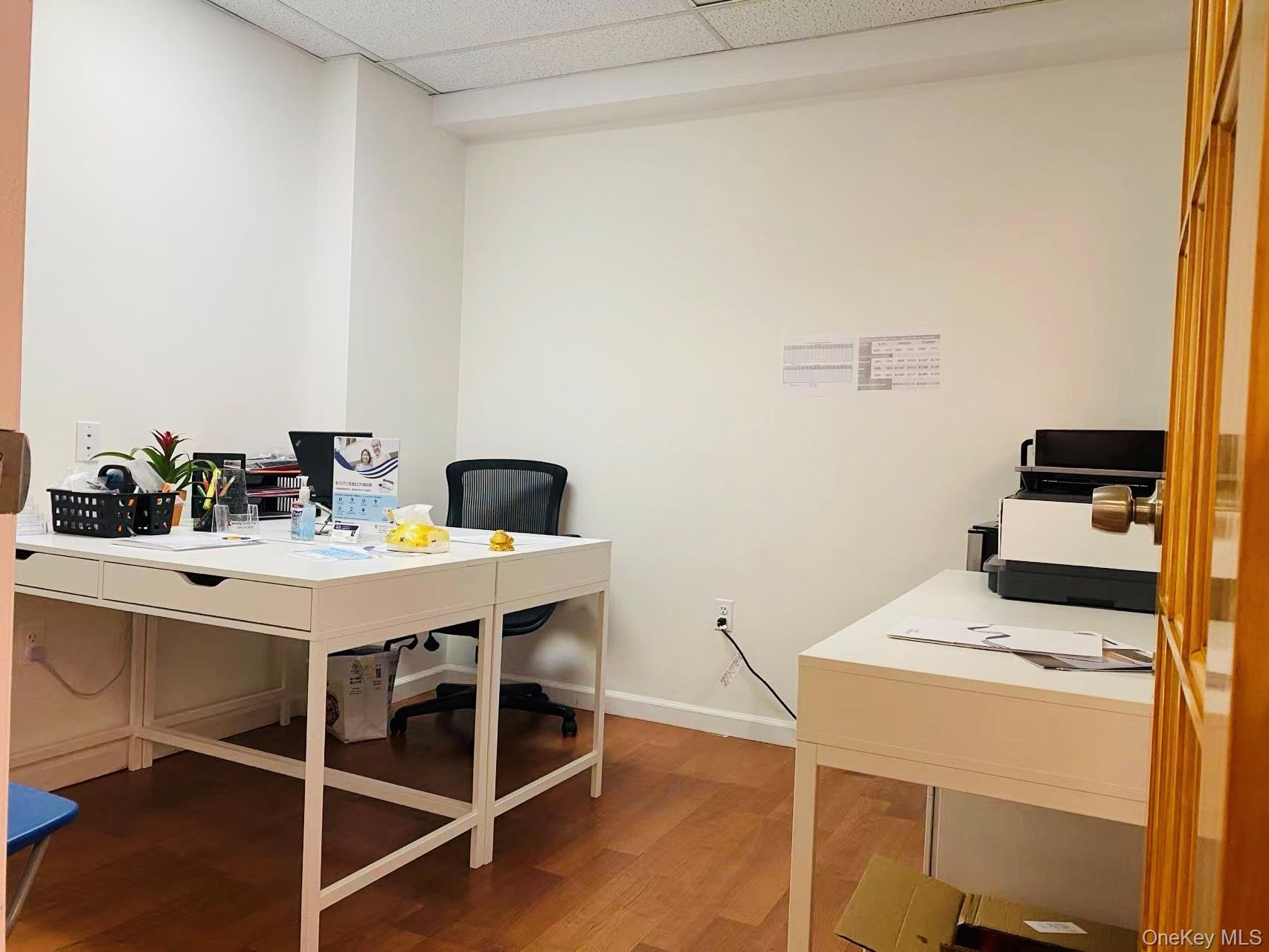 133 - 36 41st Road # 2G, Flushing, NY 11355