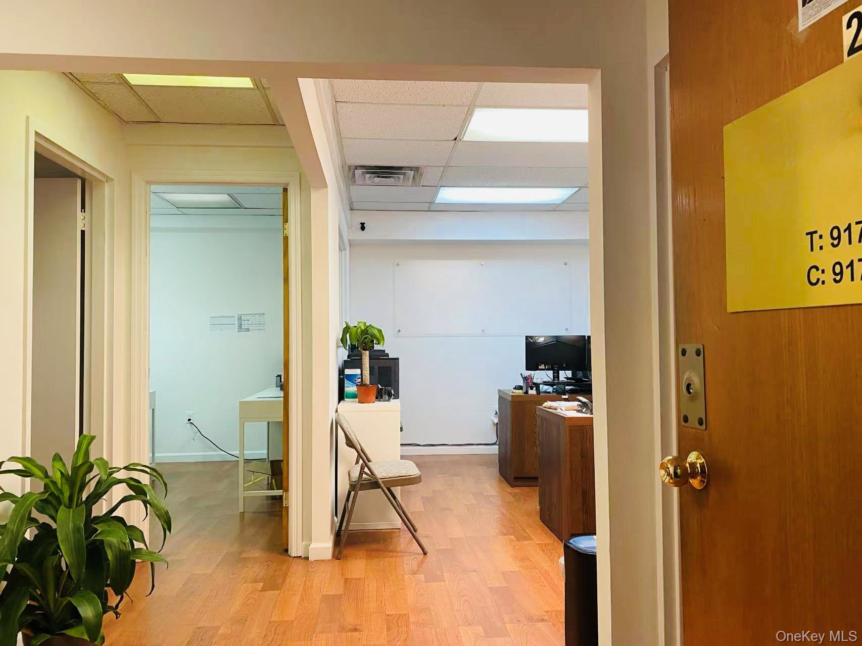 133 - 36 41st Road # 2G, Flushing, NY 11355