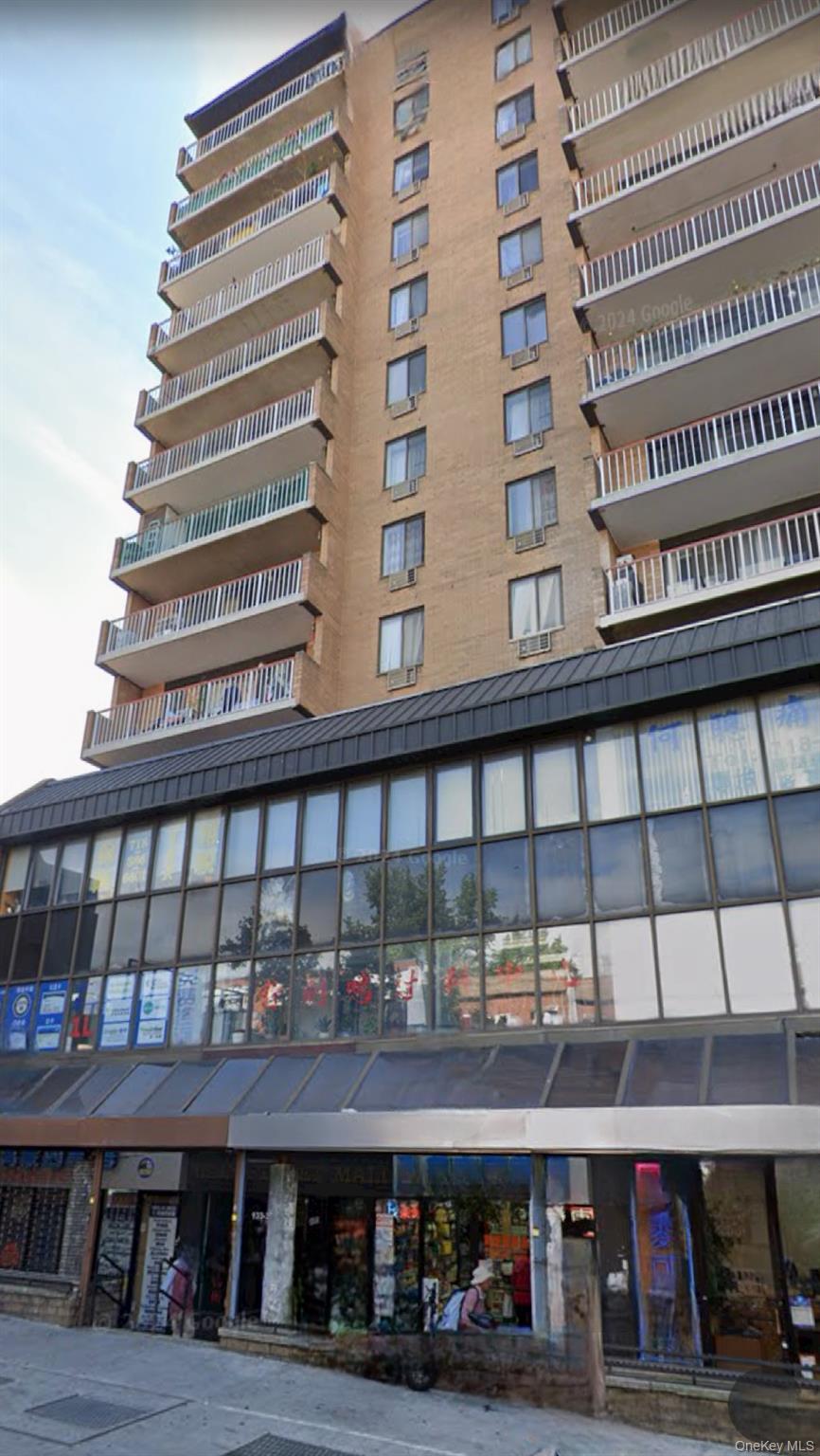 133 - 36 41st Road # 2G, Flushing, NY 11355
