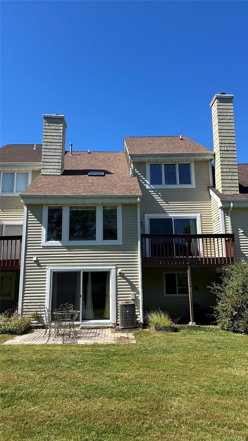 21 Twin Ponds Drive, Kingston, NY 12401