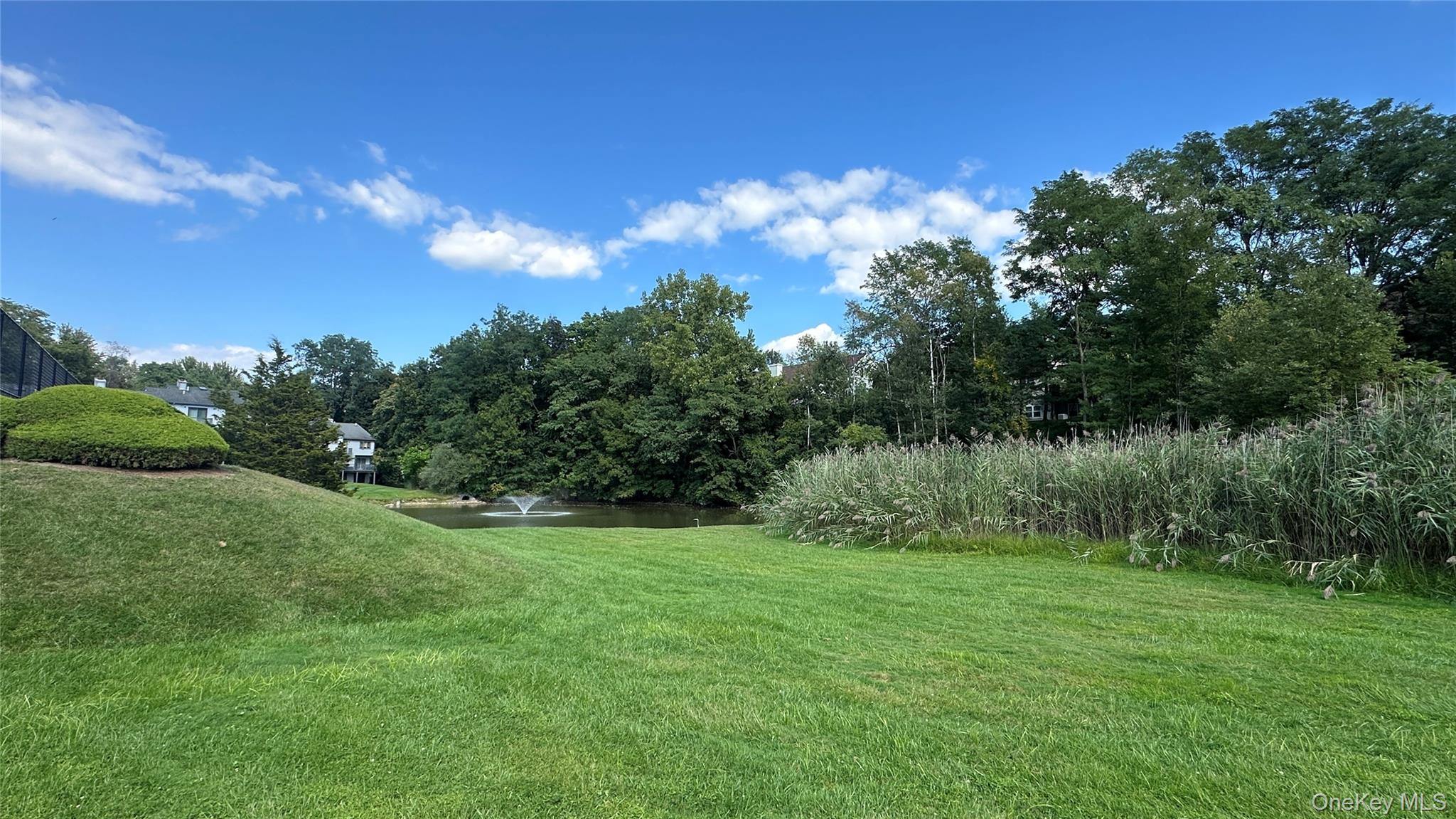 21 Twin Ponds Drive, Kingston, NY 12401