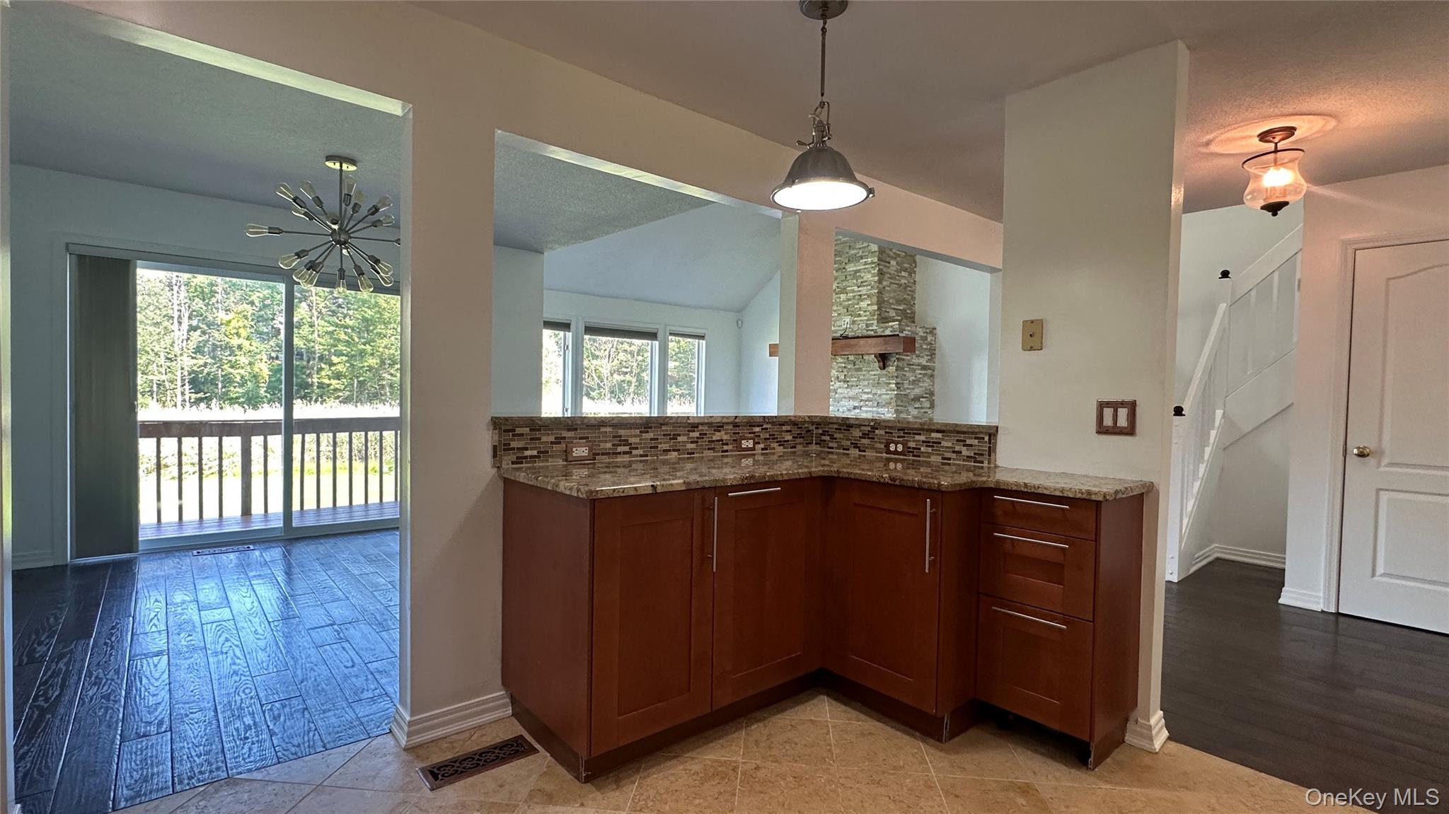 21 Twin Ponds Drive, Kingston, NY 12401