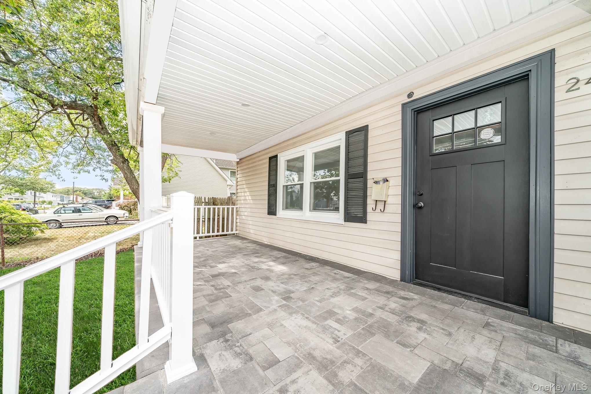 24 Calvert Avenue, West Babylon, NY 11704