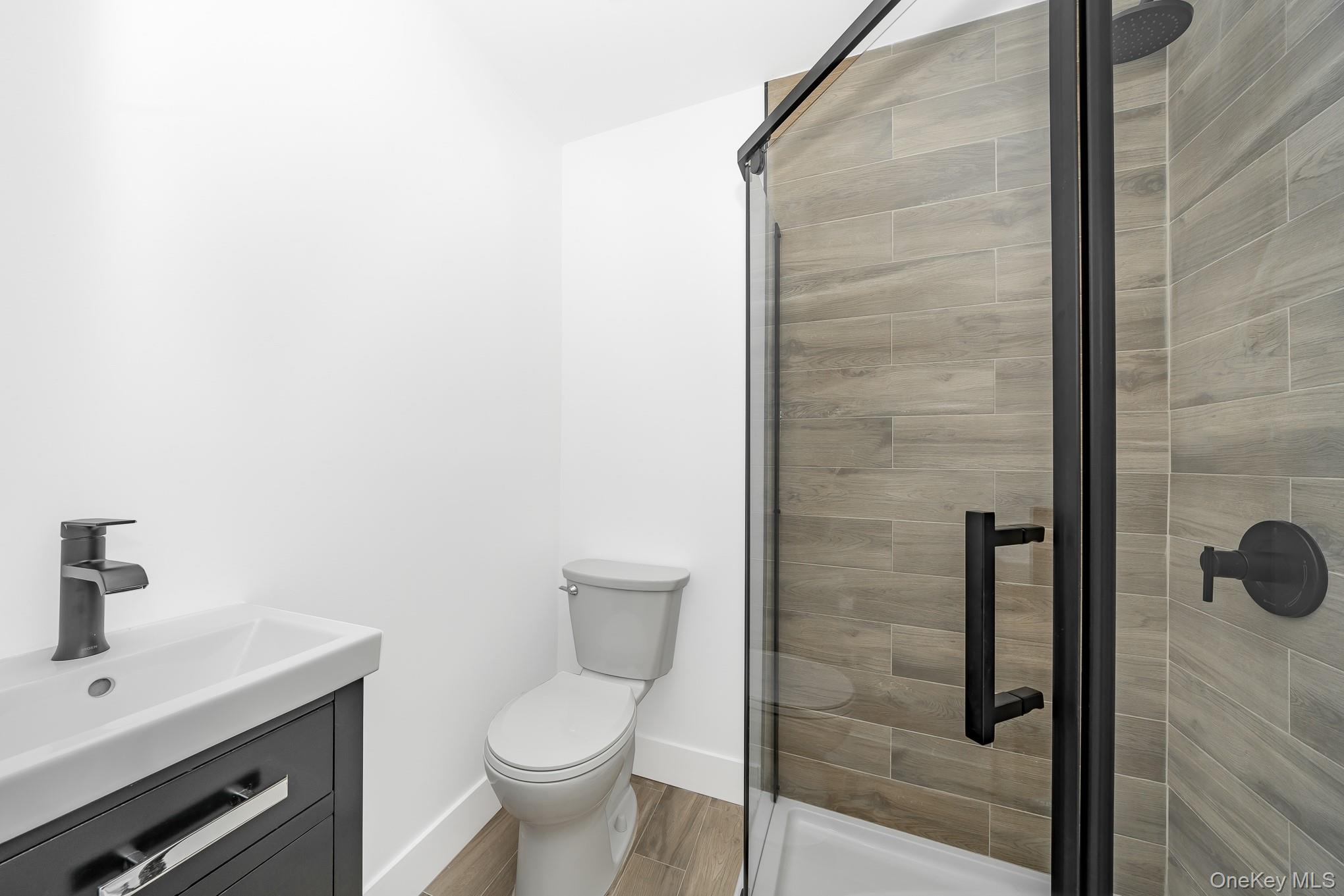 24 Calvert Avenue, West Babylon, NY 11704