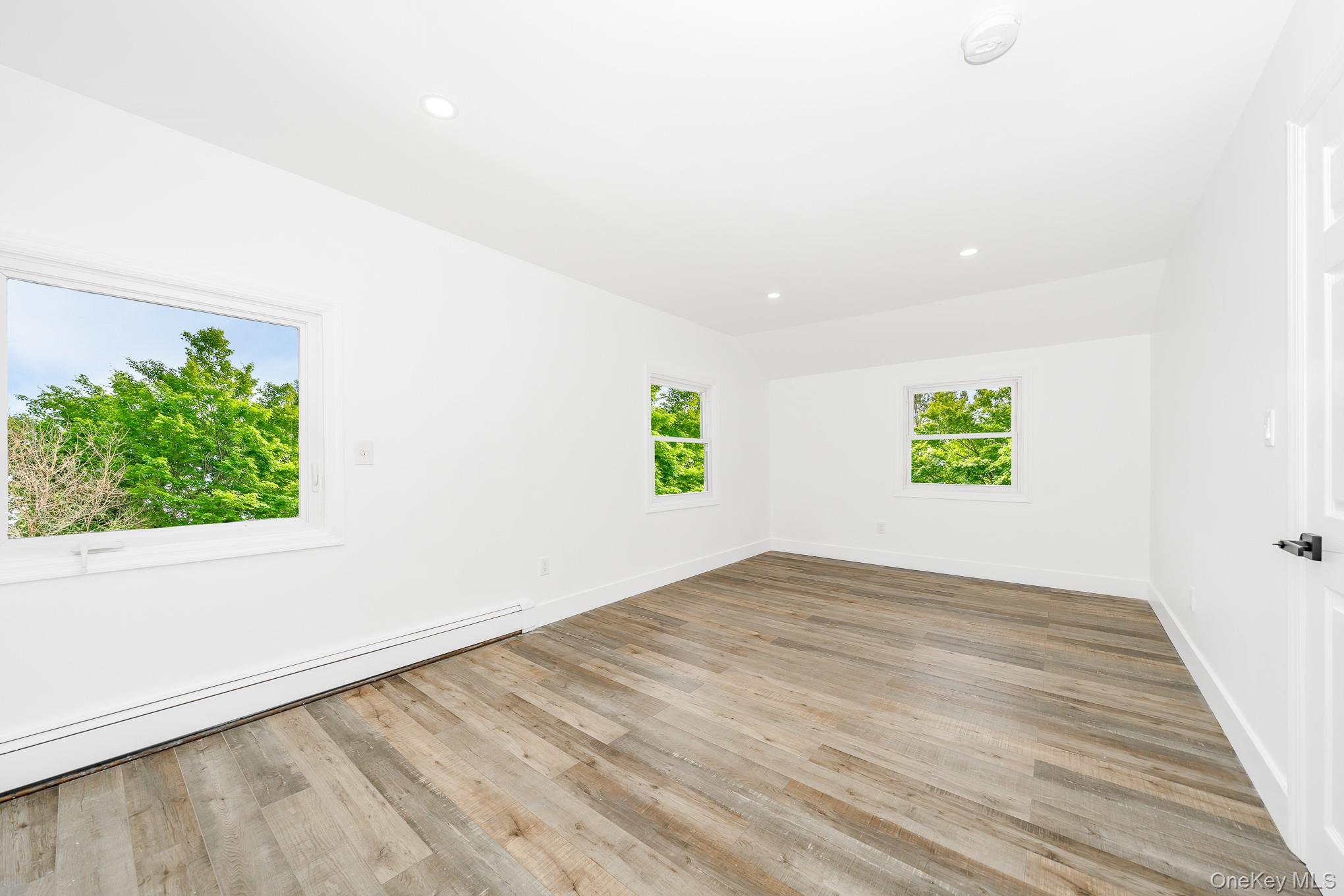 24 Calvert Avenue, West Babylon, NY 11704