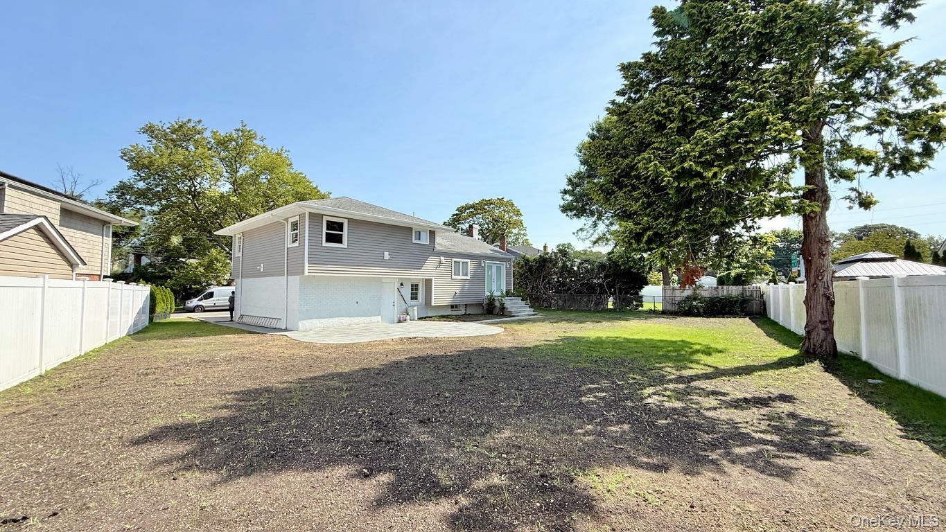 2166 Isabelle Ct, North Bellmore, NY 11710