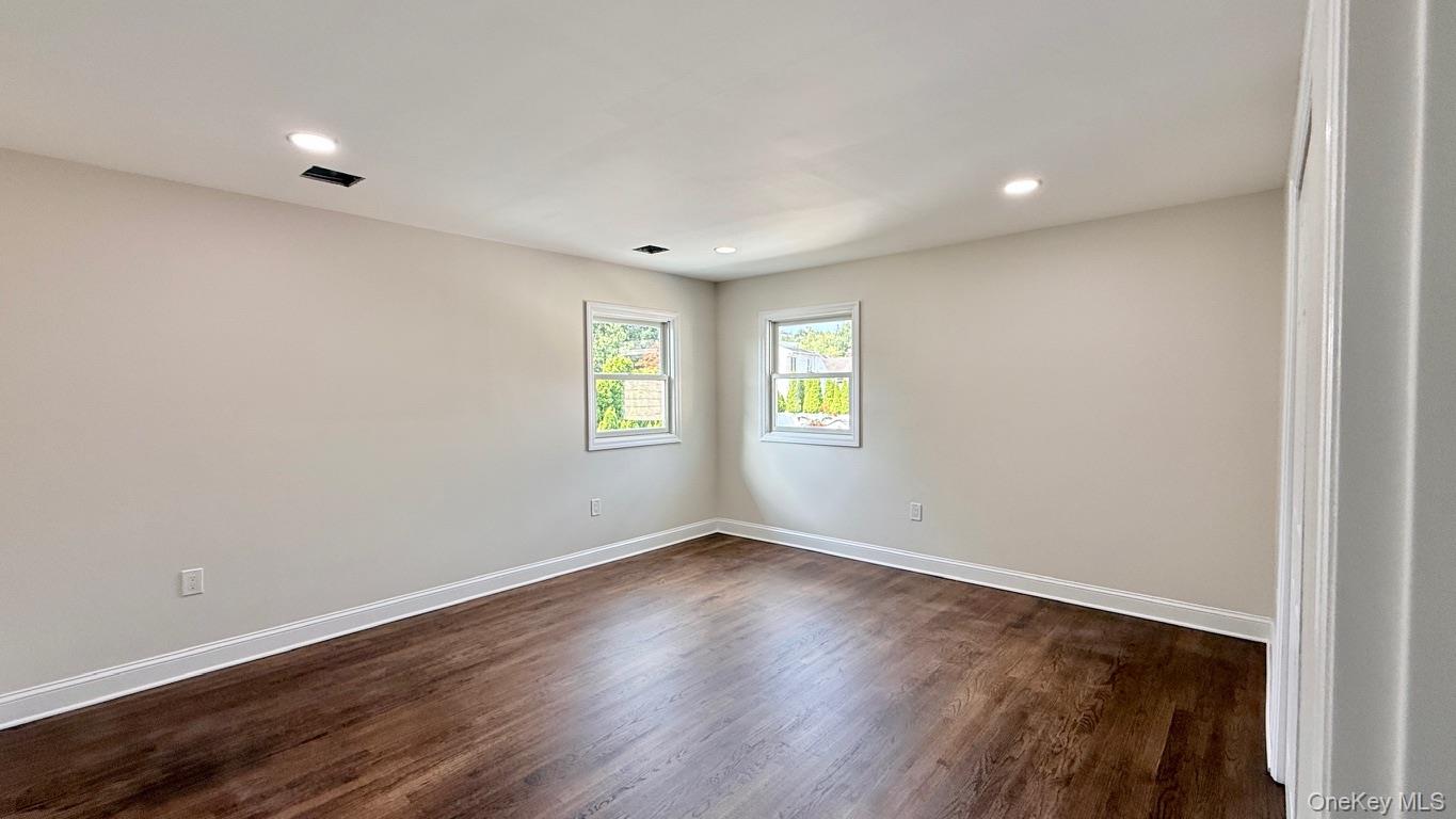 2166 Isabelle Ct, North Bellmore, NY 11710