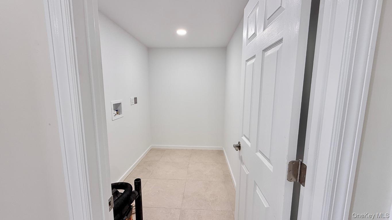 2166 Isabelle Ct, North Bellmore, NY 11710