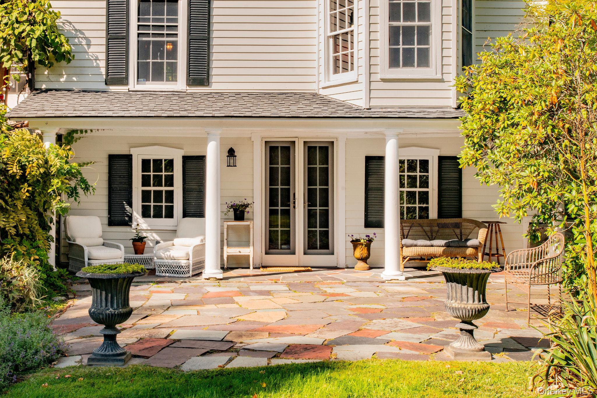 521 Barrett Hill Road, Mahopac, NY 10541