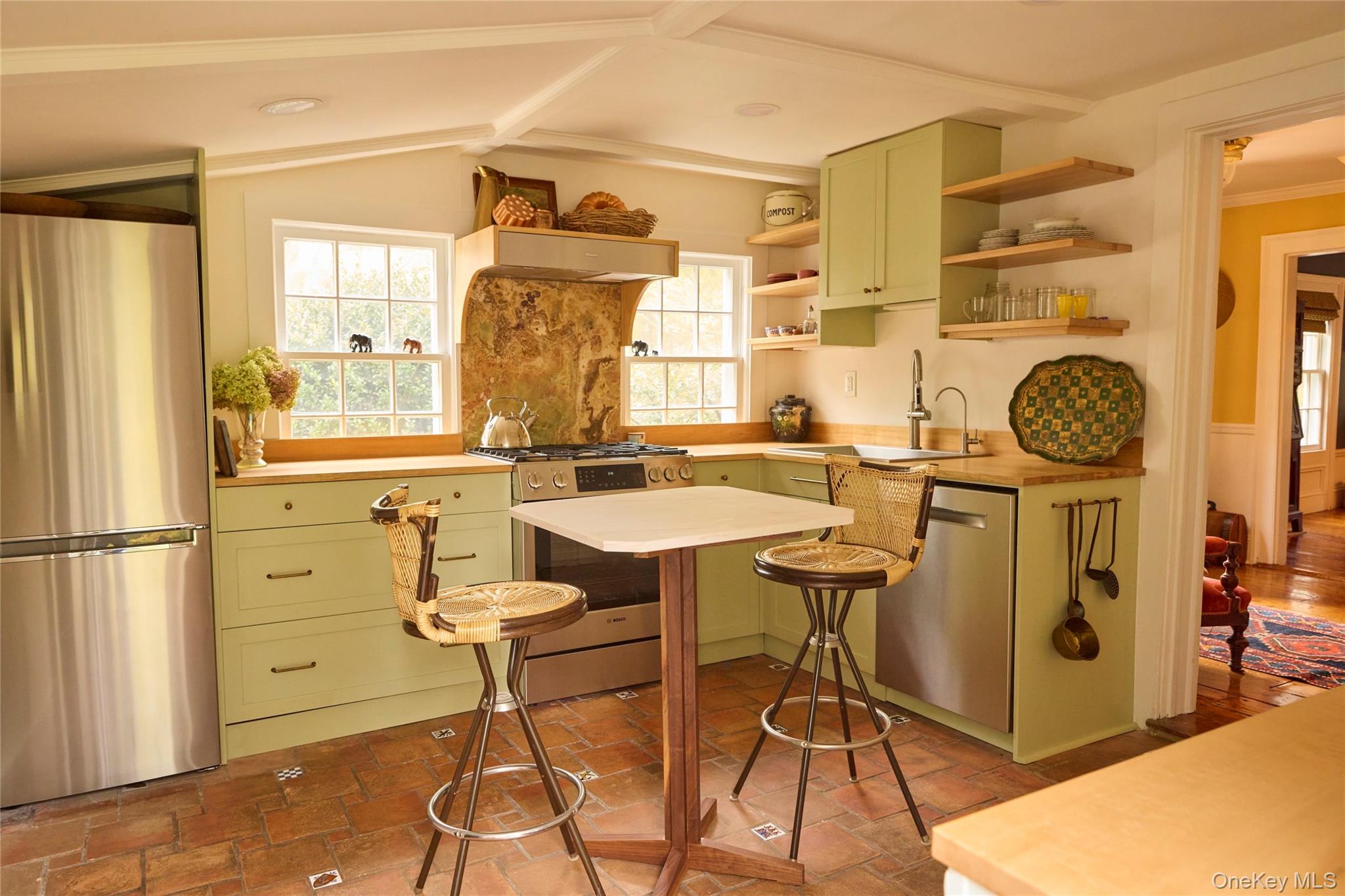 521 Barrett Hill Road, Mahopac, NY 10541