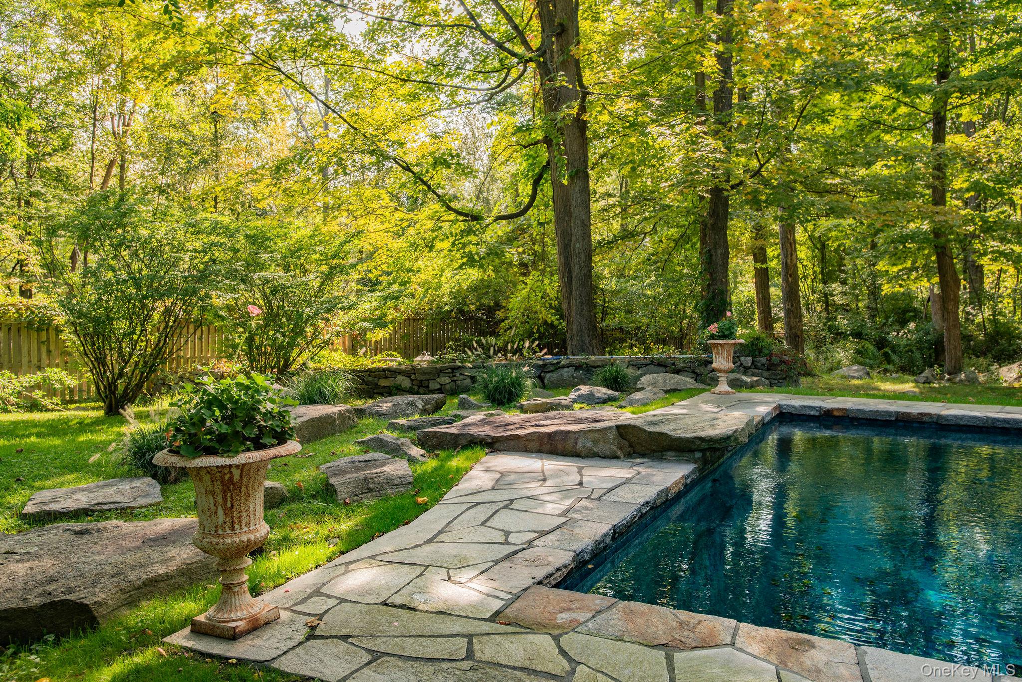 521 Barrett Hill Road, Mahopac, NY 10541