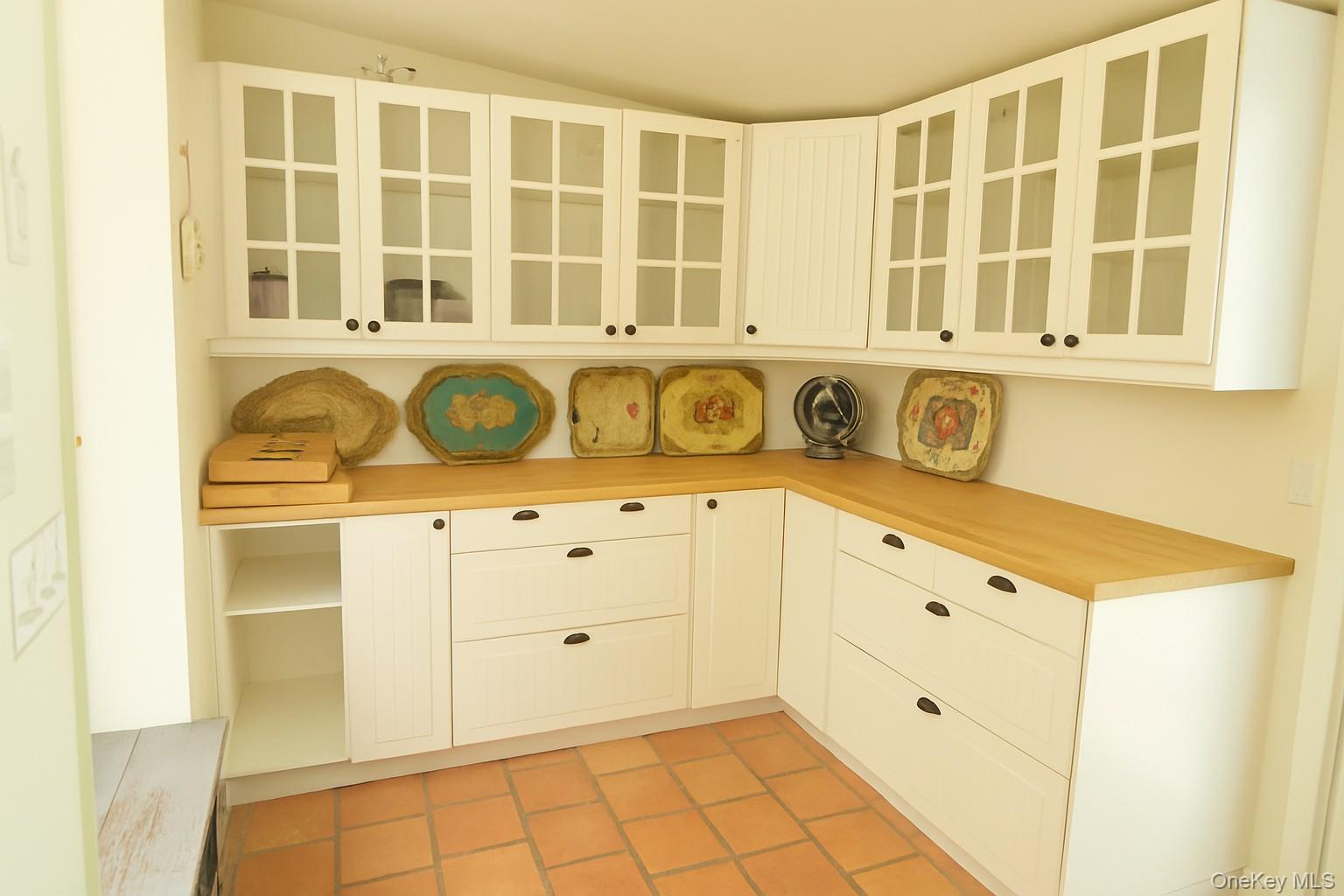 521 Barrett Hill Road, Mahopac, NY 10541