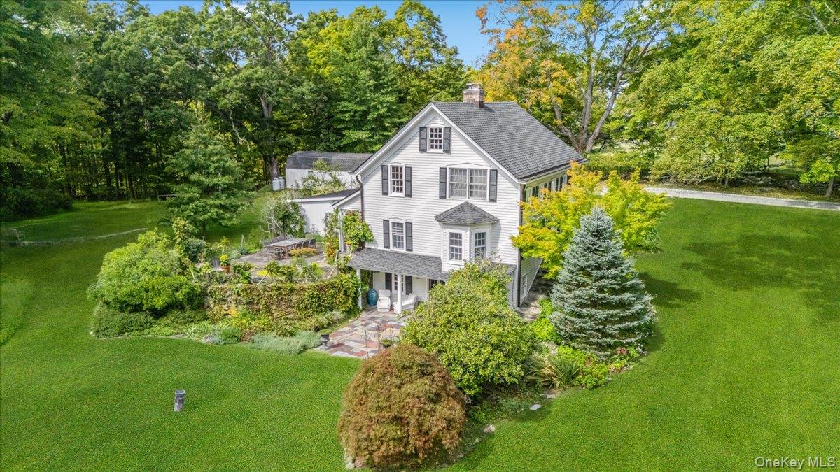 521 Barrett Hill Road, Mahopac, NY 10541