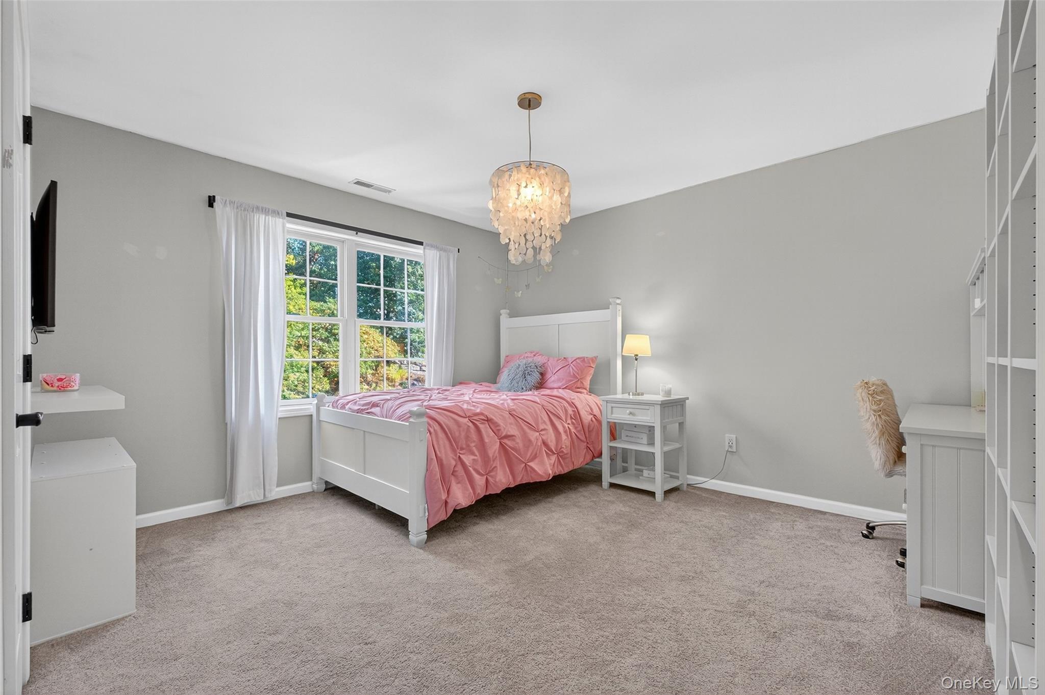 161 Shagbark Lane, Hopewell Junction, NY 12533