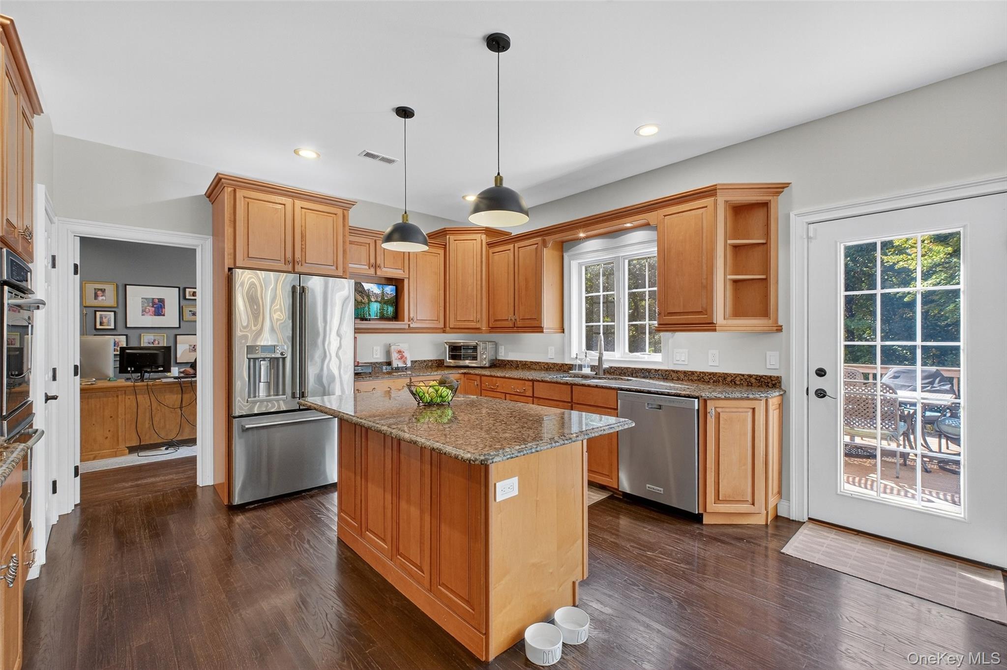 161 Shagbark Lane, Hopewell Junction, NY 12533