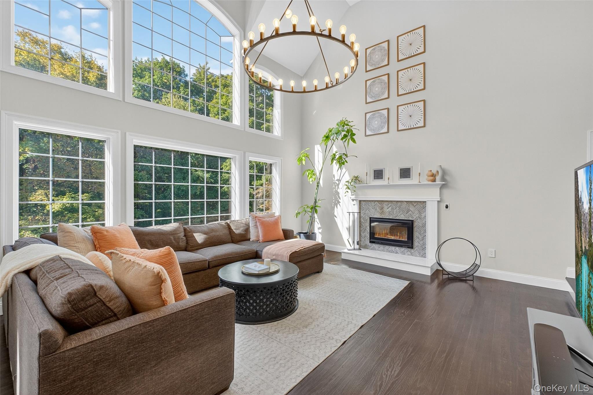 161 Shagbark Lane, Hopewell Junction, NY 12533