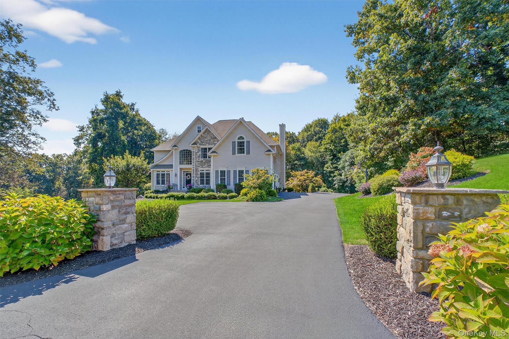 161 Shagbark Lane, Hopewell Junction, NY 12533