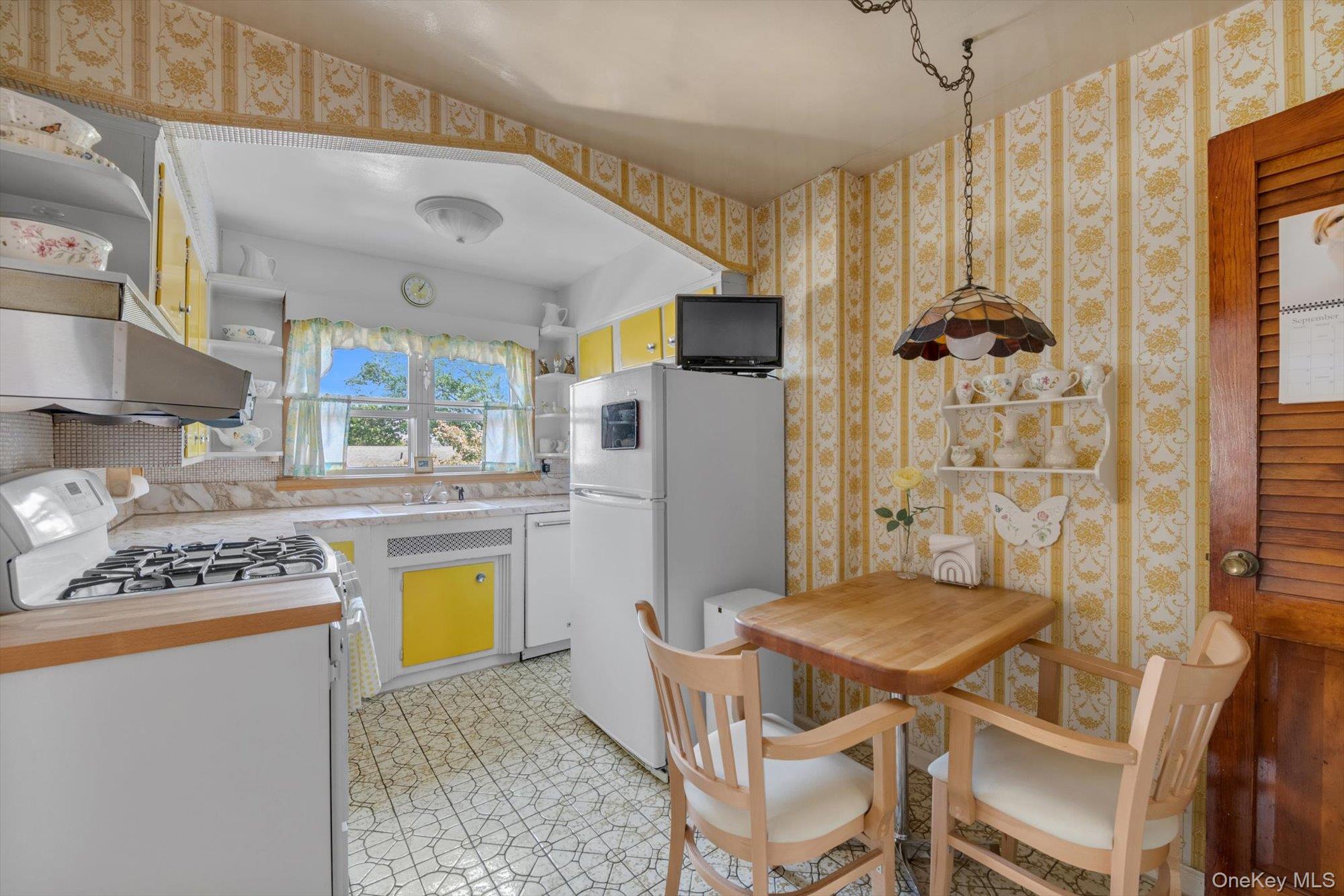 2328 Westerrvelt Avenue, Bronx, NY 10469