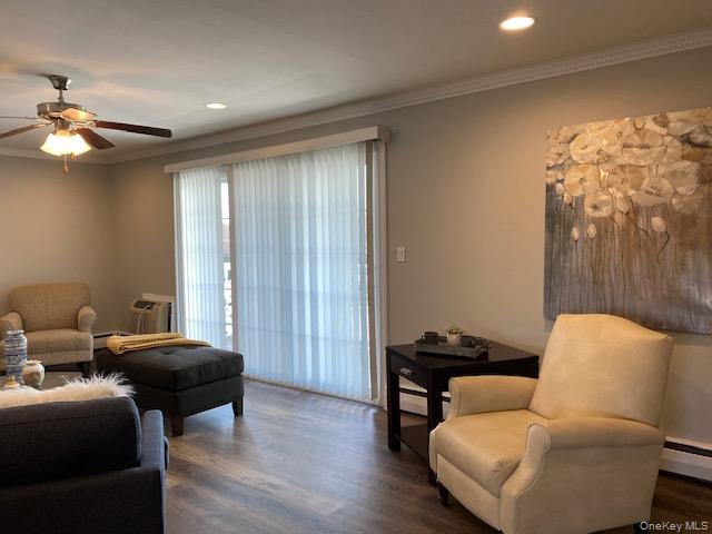 68 Claire Court # 68, West Babylon, NY 11704