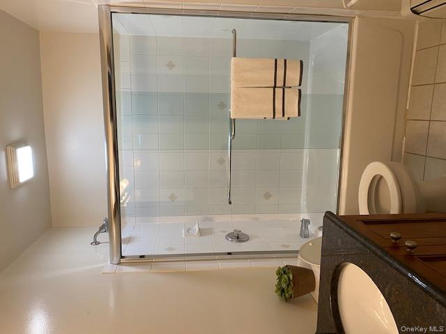 68 Claire Court # 68, West Babylon, NY 11704