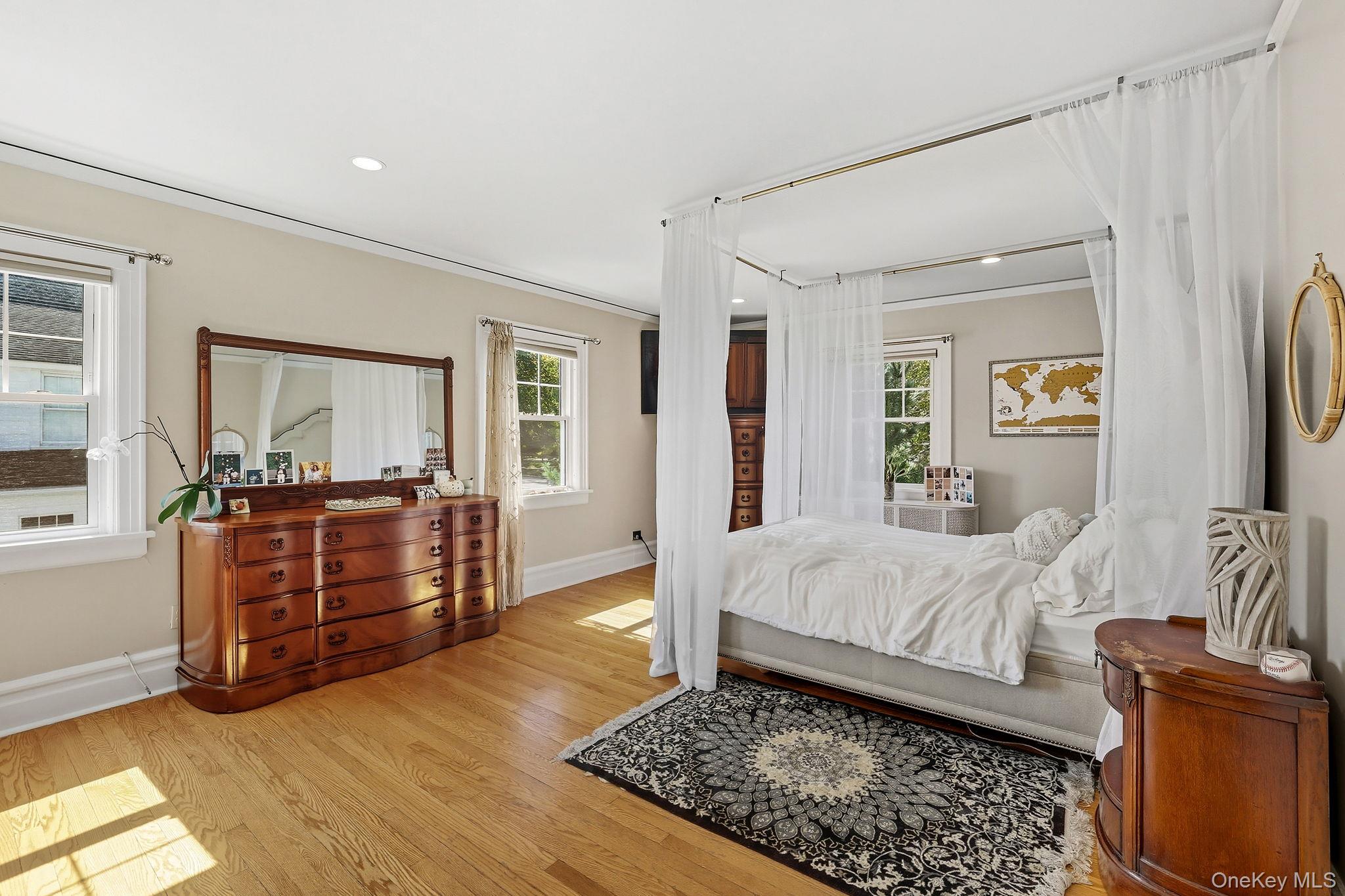 126 N Broadway, White Plains, NY 10603