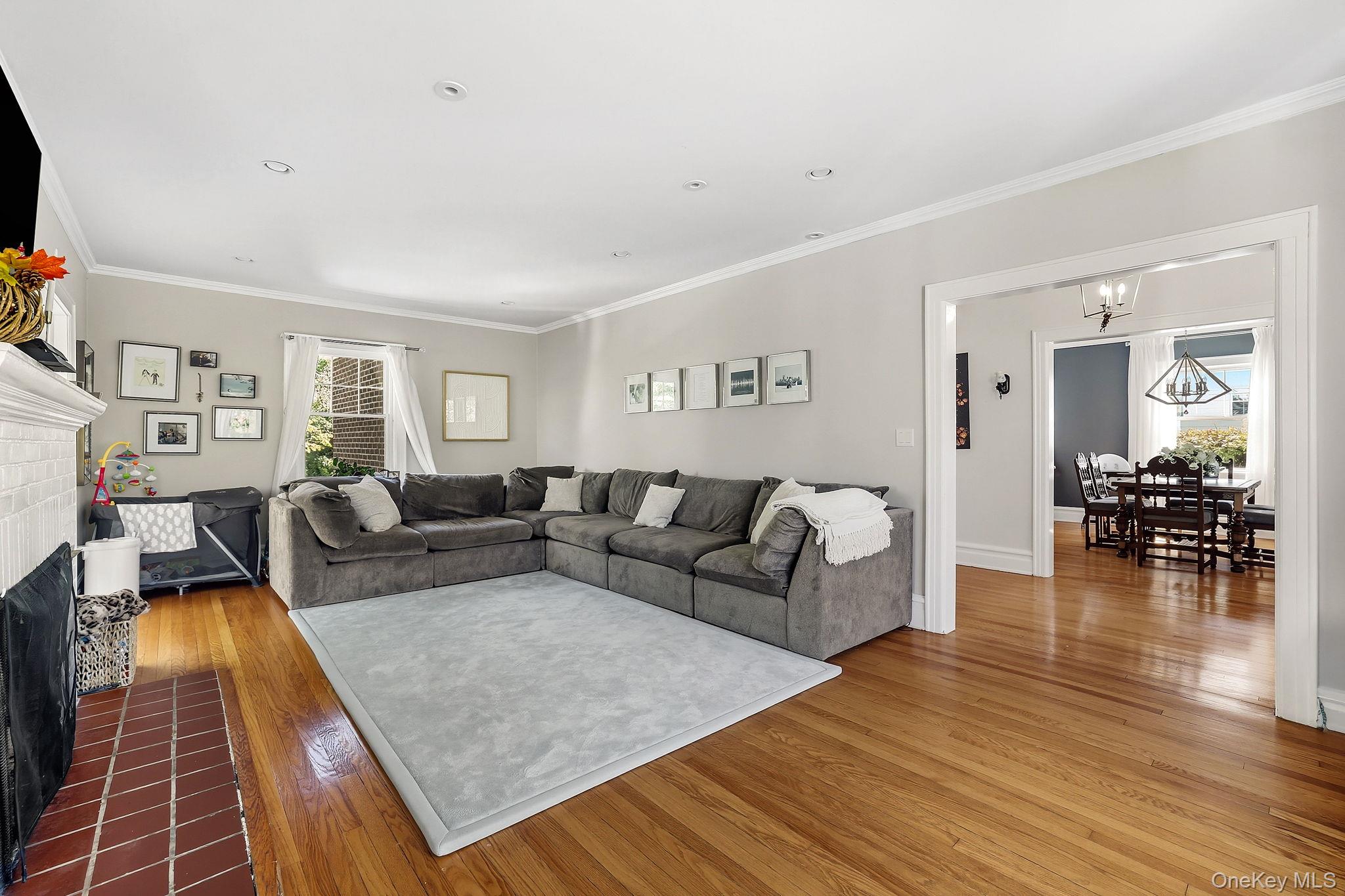 126 N Broadway, White Plains, NY 10603