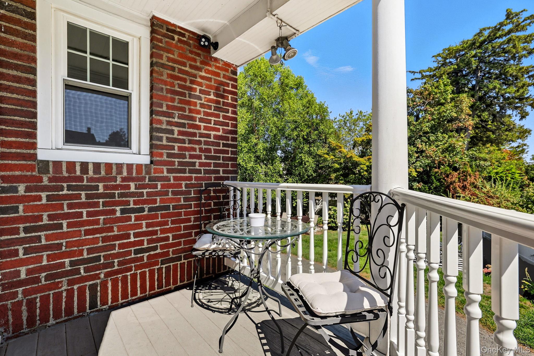 126 N Broadway, White Plains, NY 10603