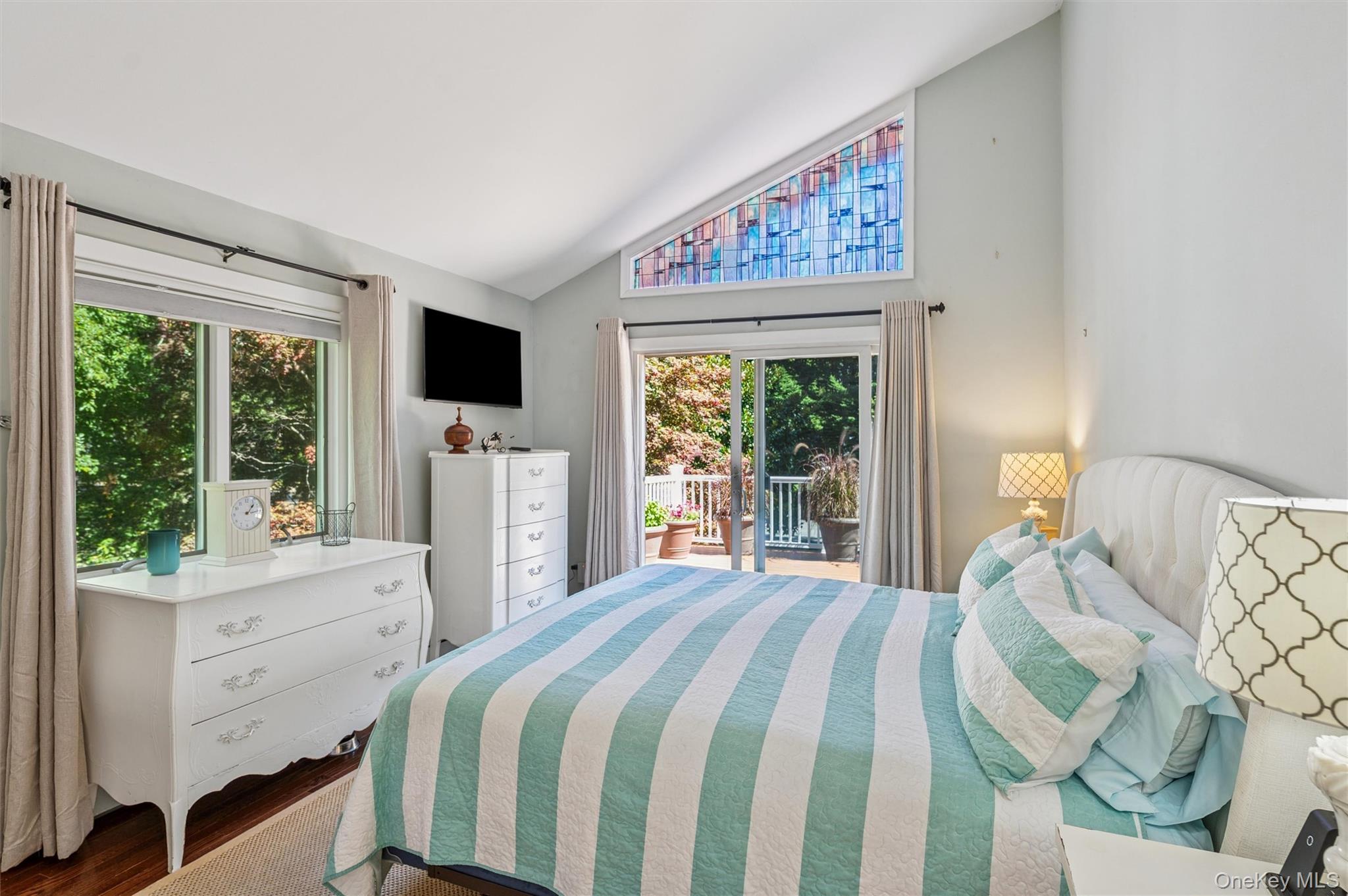 15 Windwood Court, Westhampton, NY 11977