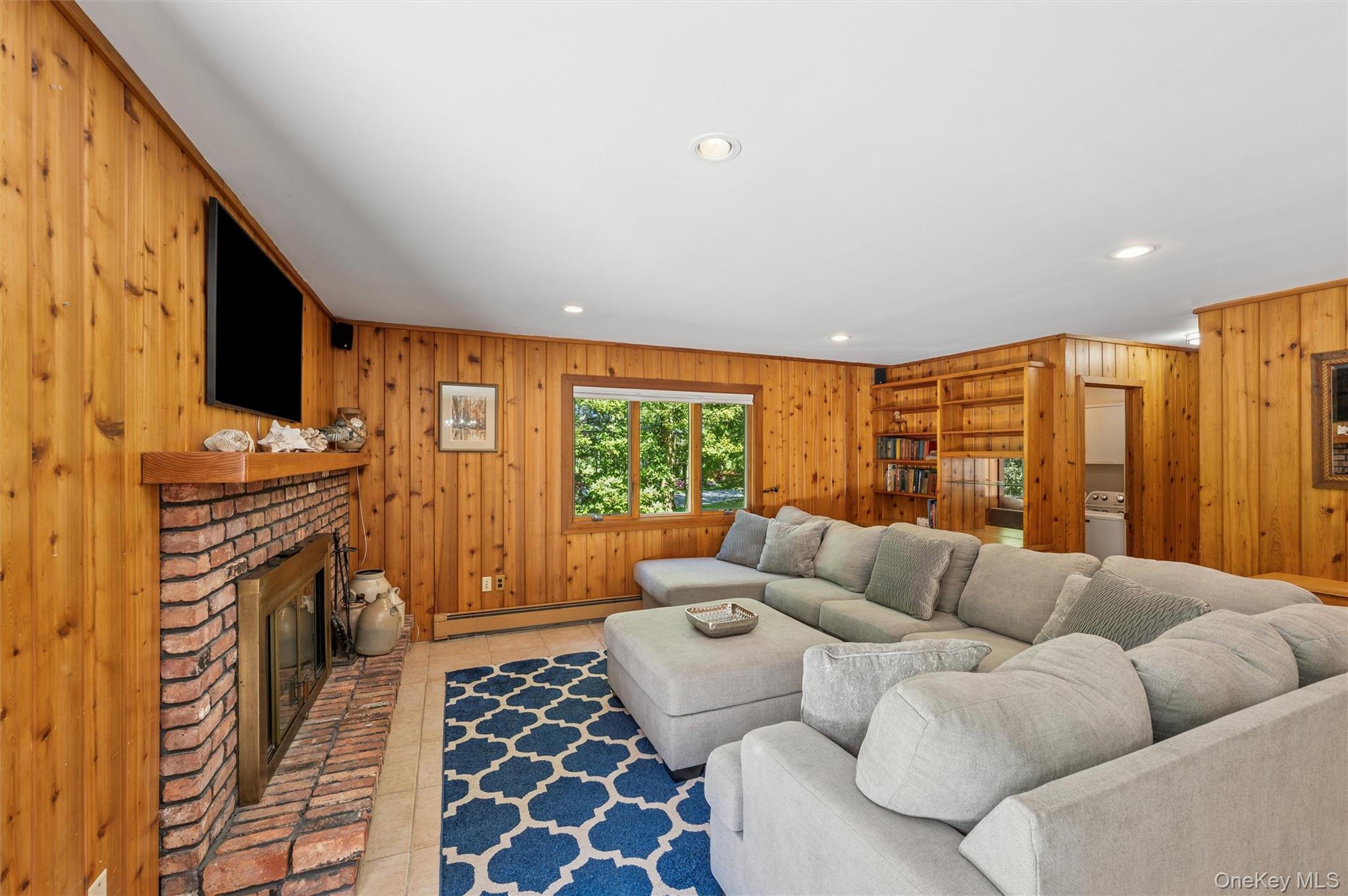 15 Windwood Court, Westhampton, NY 11977