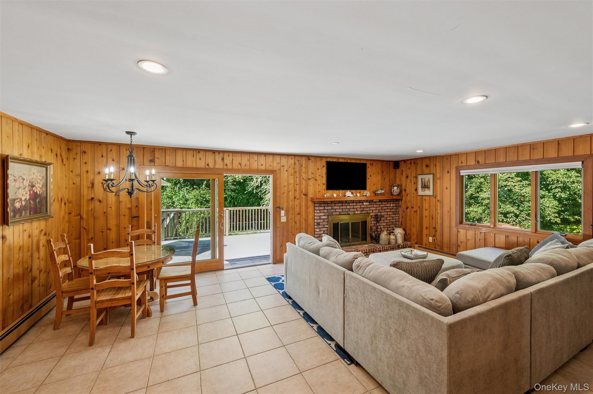 15 Windwood Court, Westhampton, NY 11977