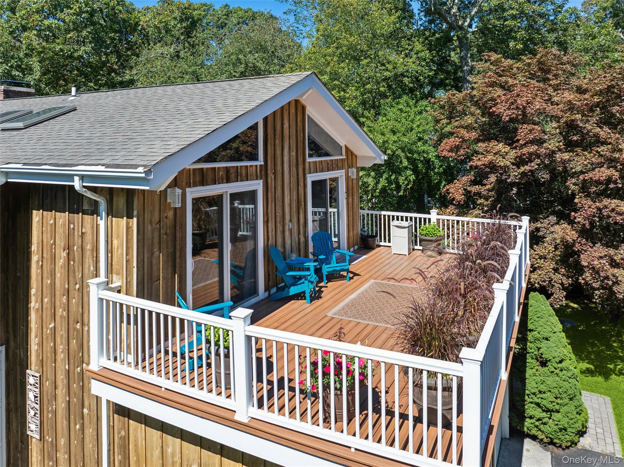 15 Windwood Court, Westhampton, NY 11977