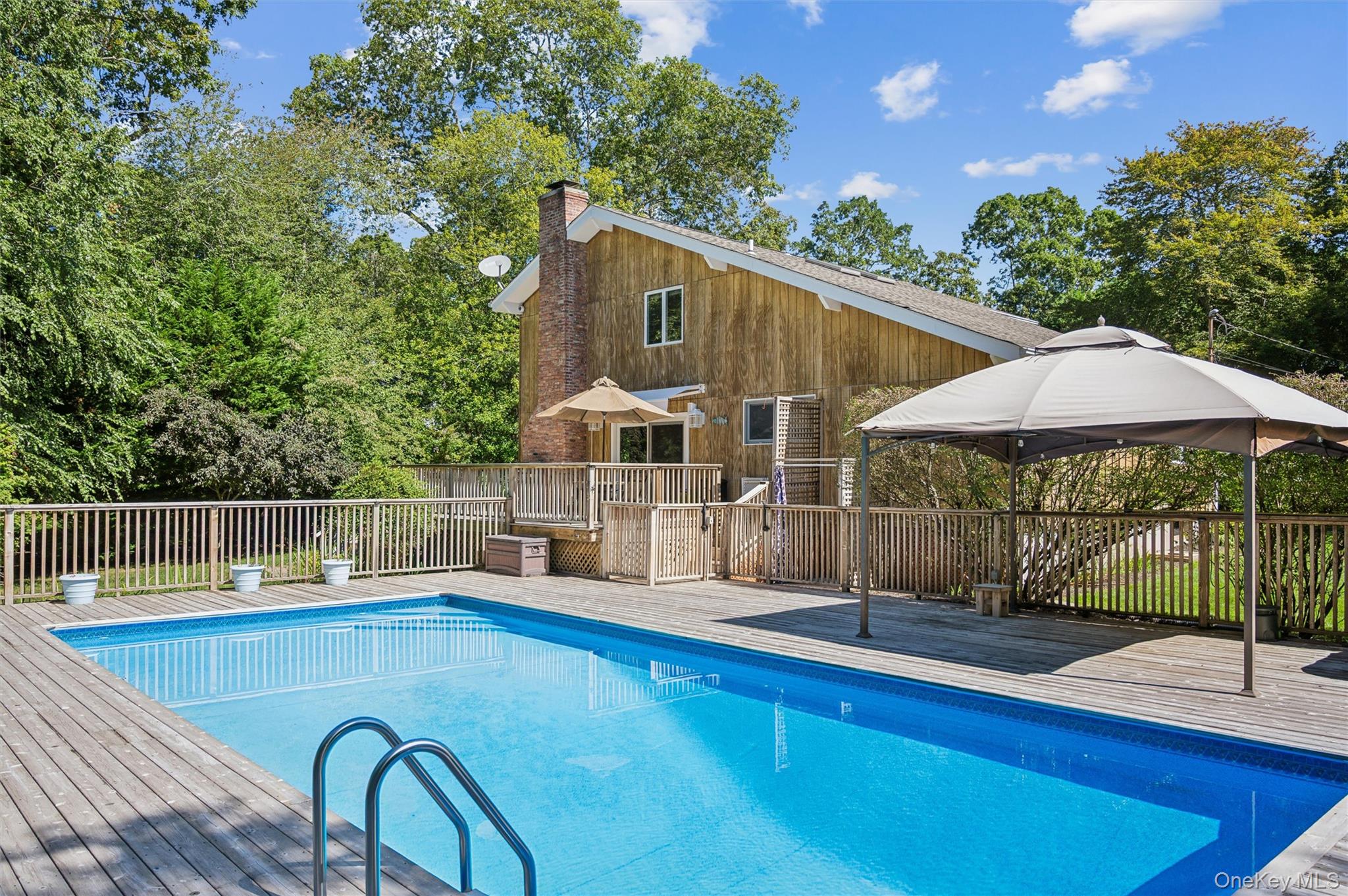 15 Windwood Court, Westhampton, NY 11977