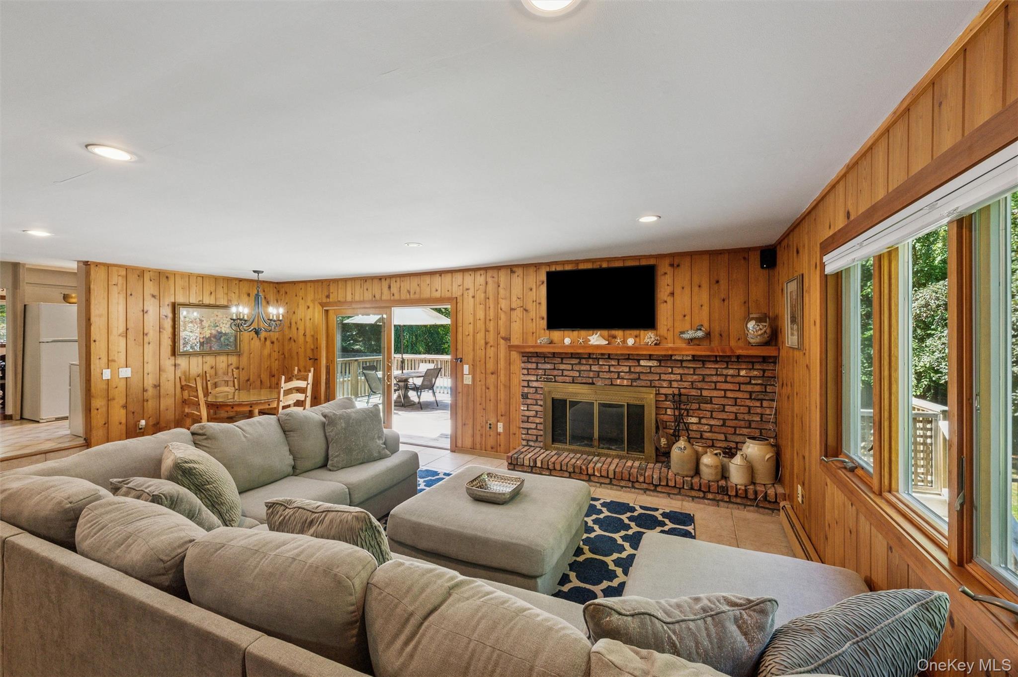 15 Windwood Court, Westhampton, NY 11977