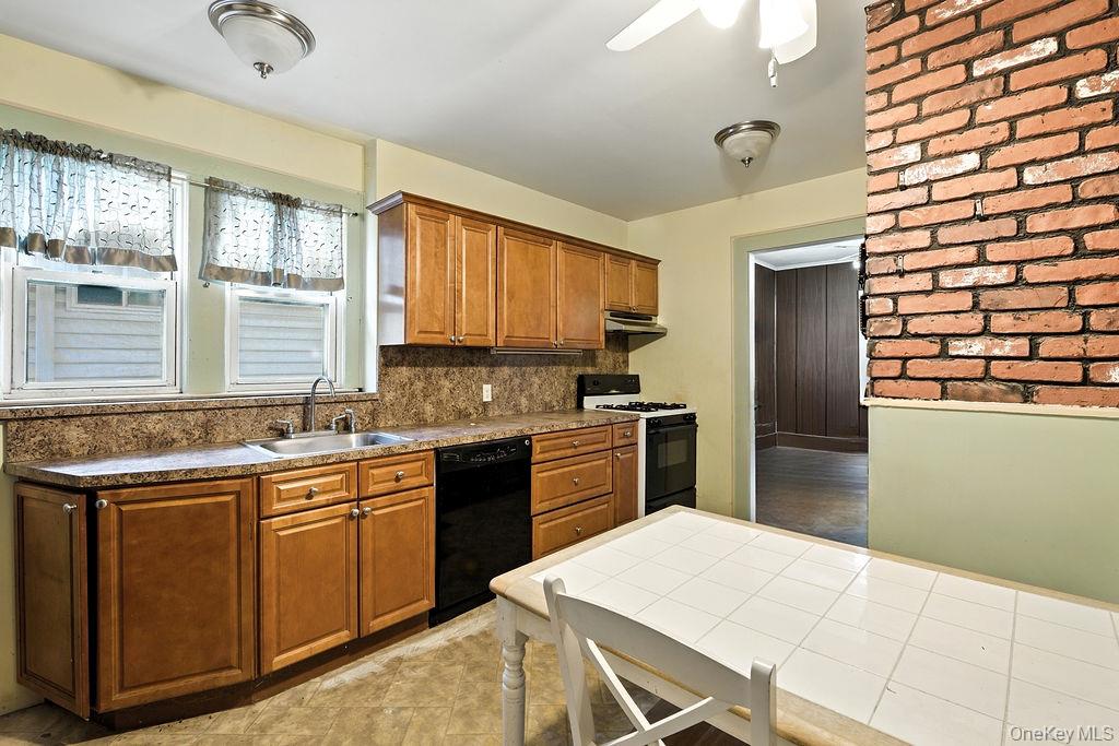 96-20 160th Avenue, Howard Beach, NY 11414