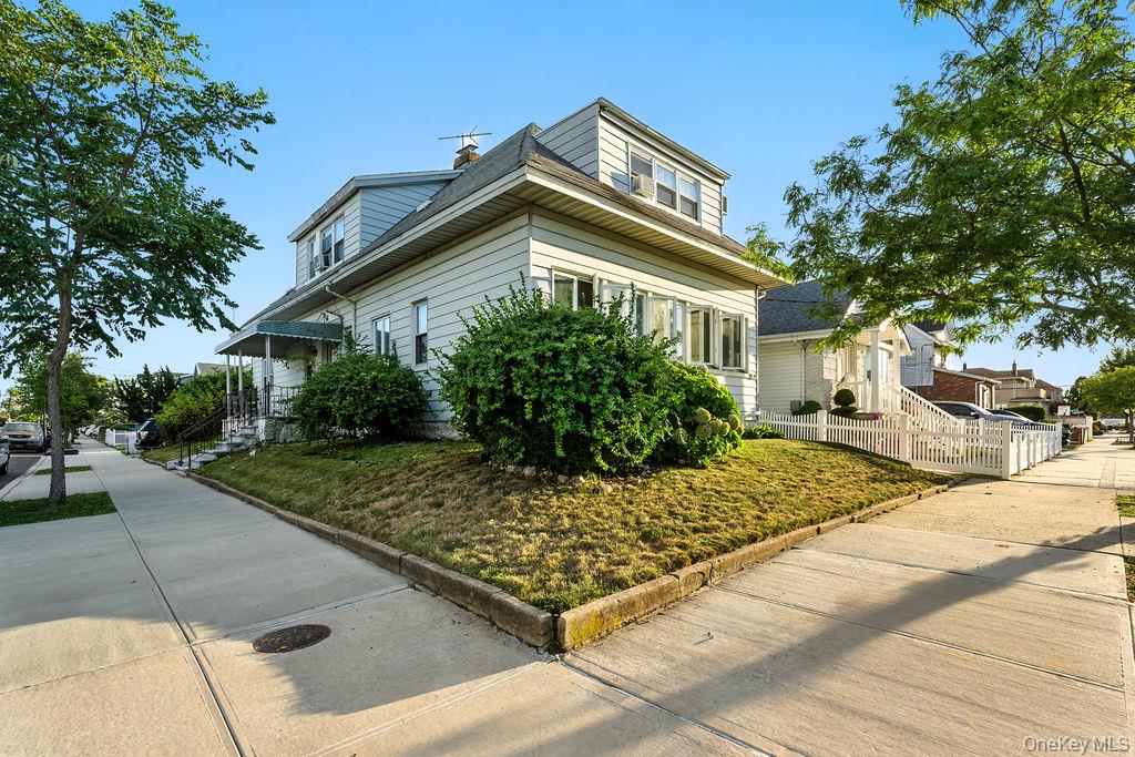 96-20 160th Avenue, Howard Beach, NY 11414