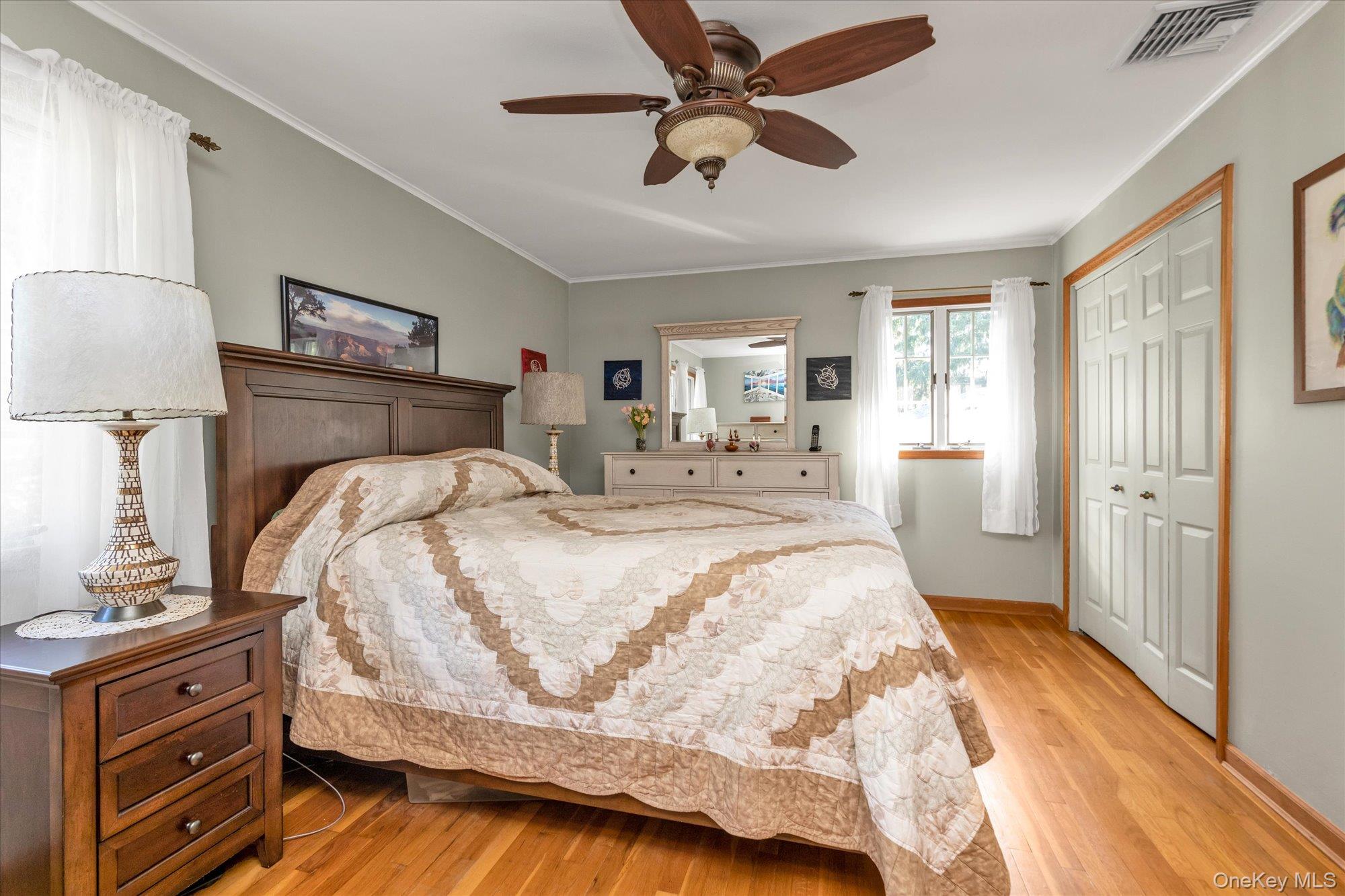 84 Lake Road, Greenlawn, NY 11740