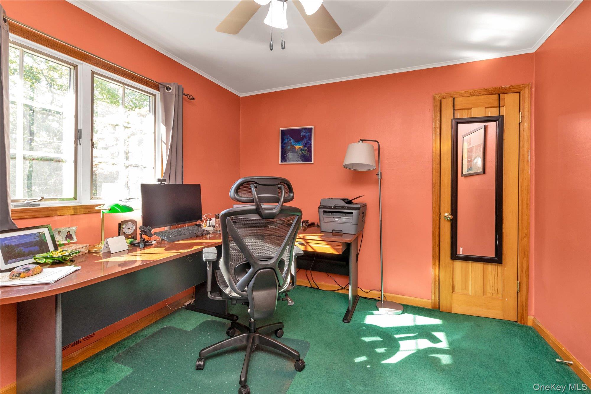 84 Lake Road, Greenlawn, NY 11740