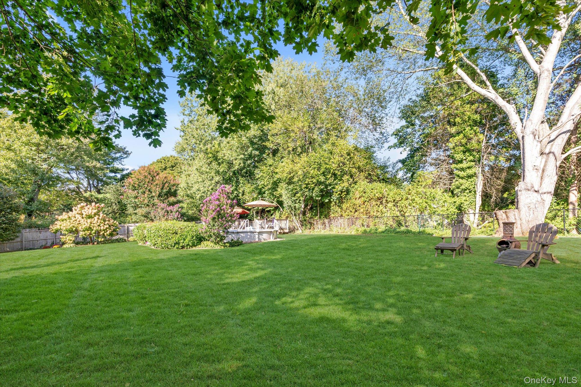 84 Lake Road, Greenlawn, NY 11740