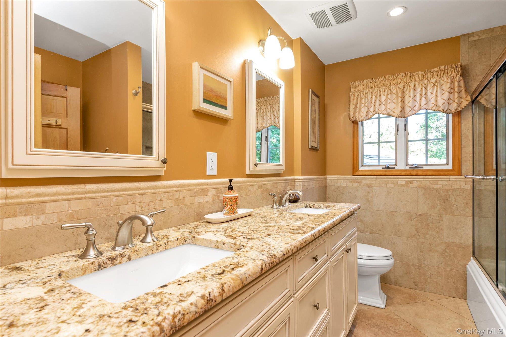 84 Lake Road, Greenlawn, NY 11740