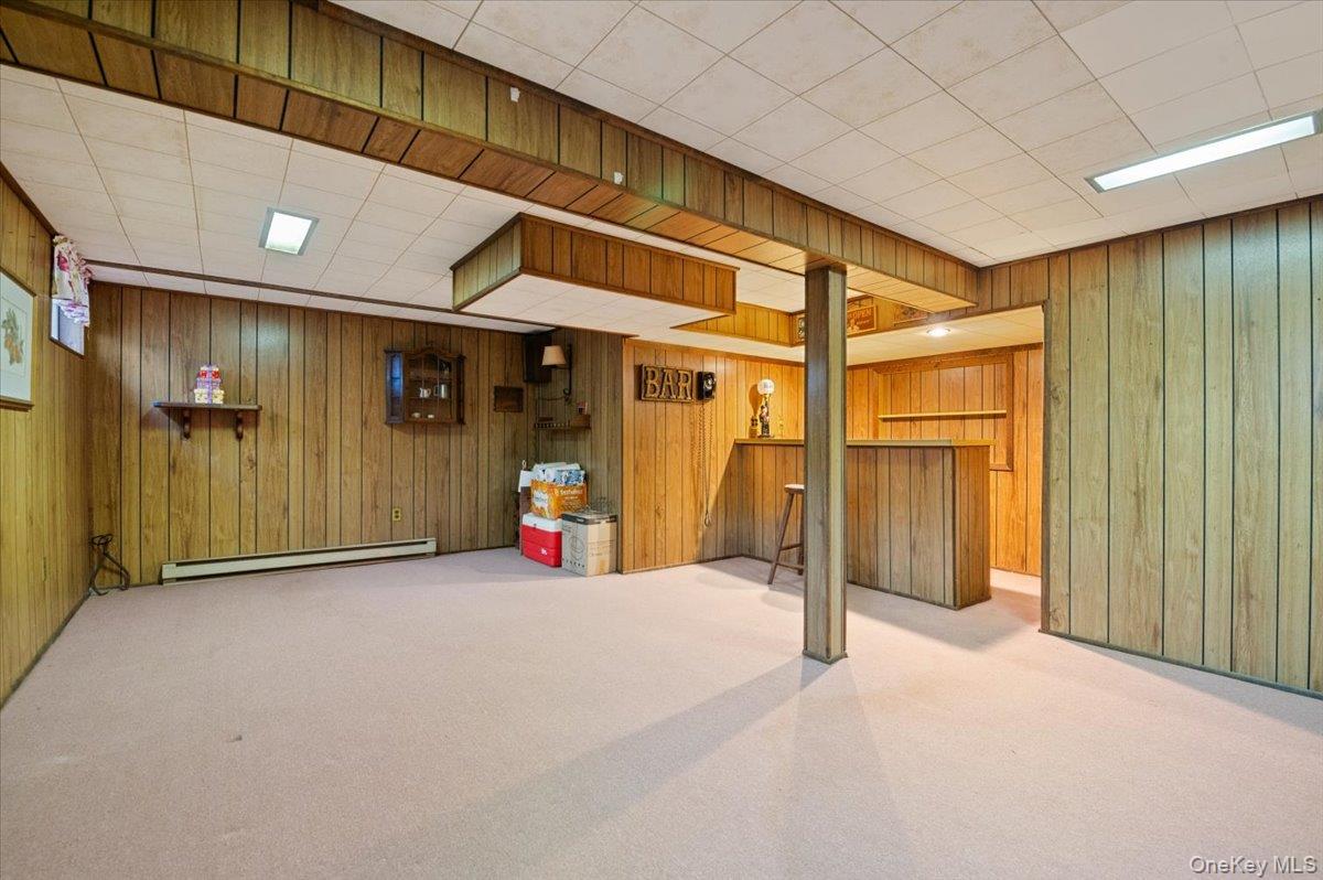 34 Audrey Avenue, Plainview, NY 11803