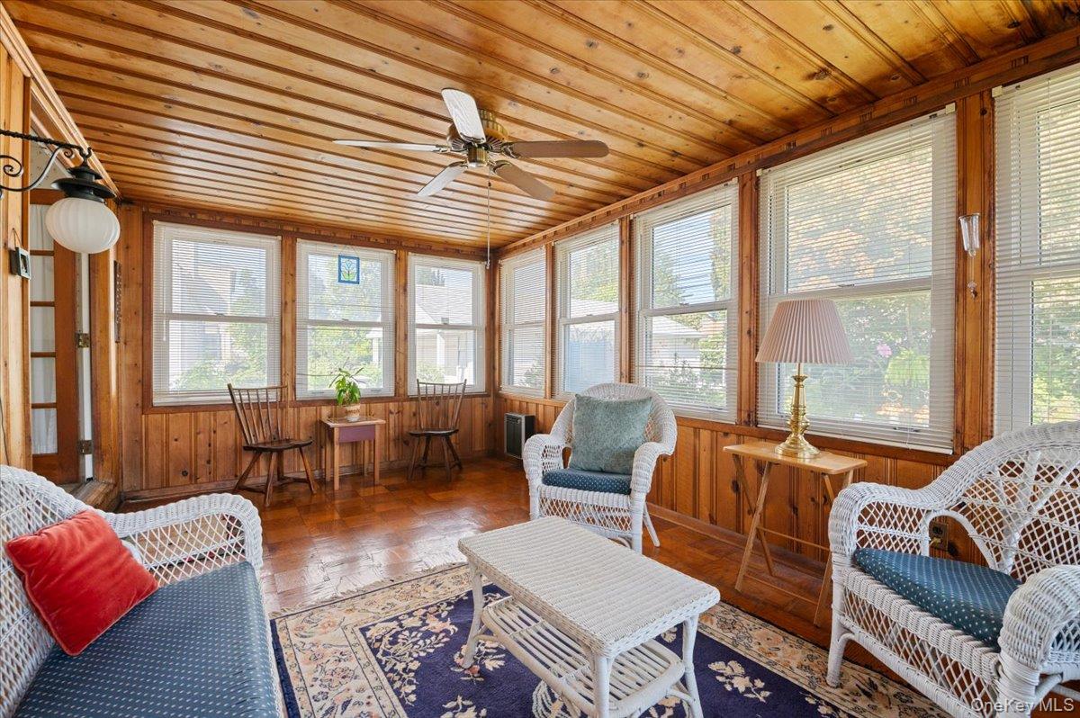 34 Audrey Avenue, Plainview, NY 11803